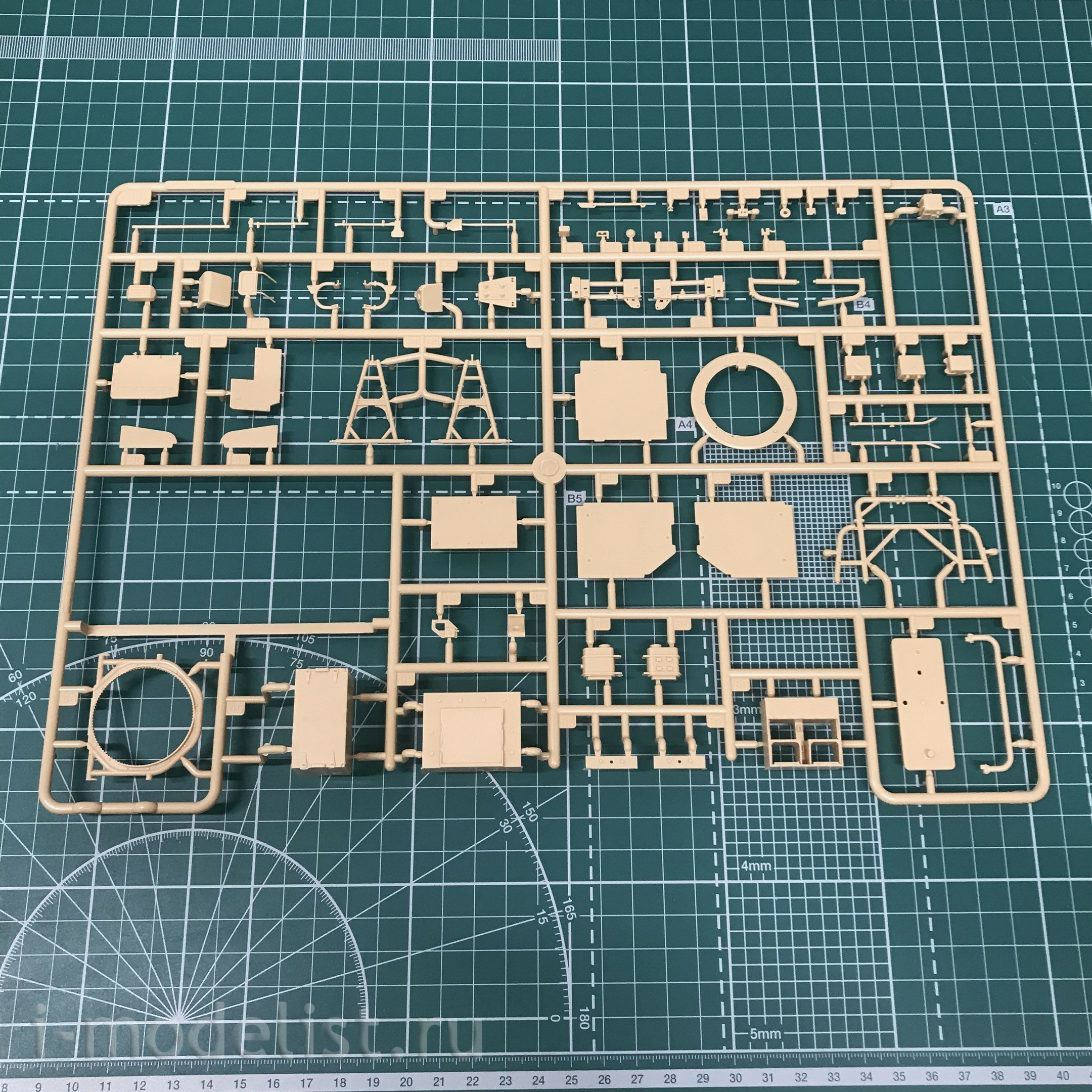84520 HobbyBoss 1/35 Jackal 1 High Mobility Weapon Platform