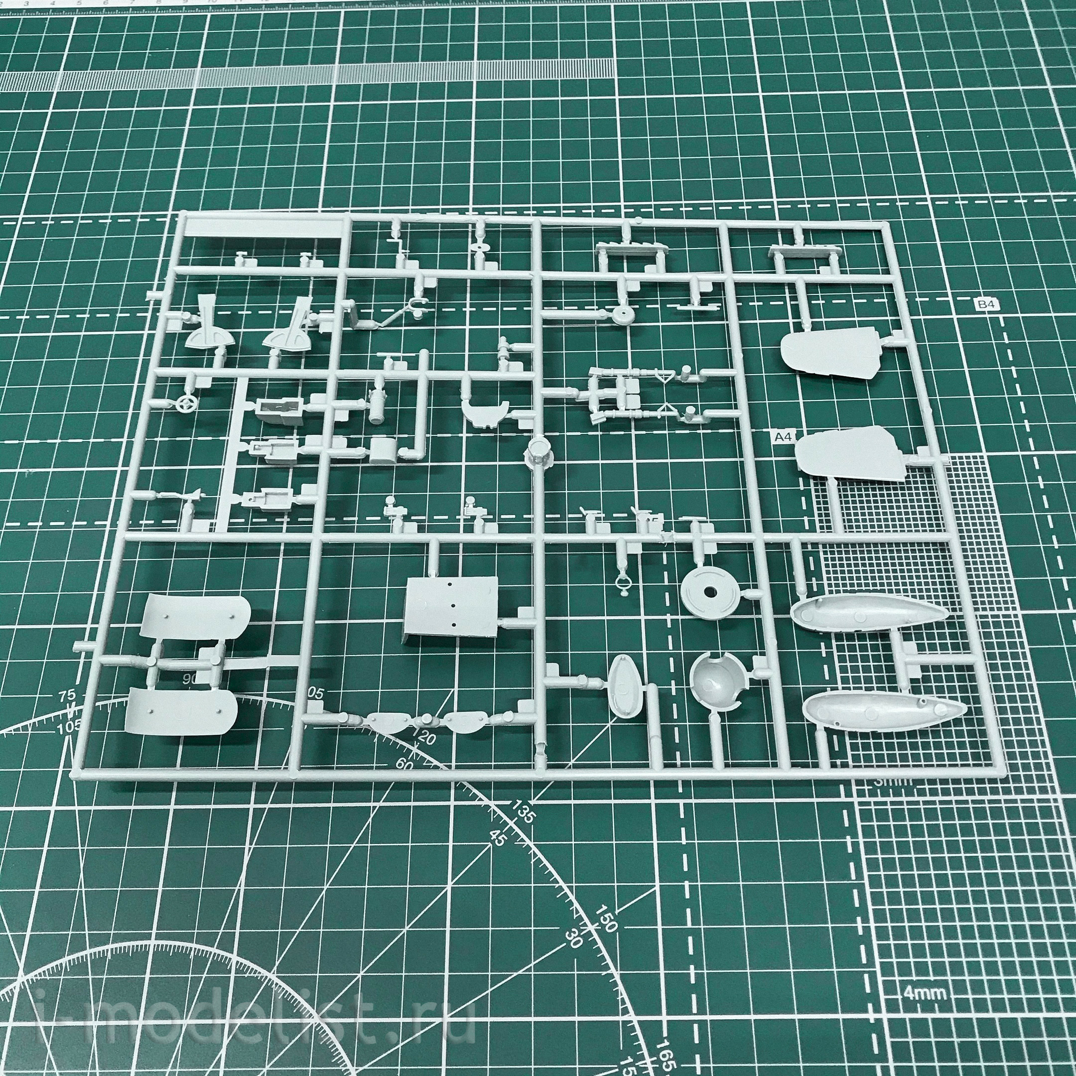 2805 Italeri 1/48 Aircraft Bf 109 K-4