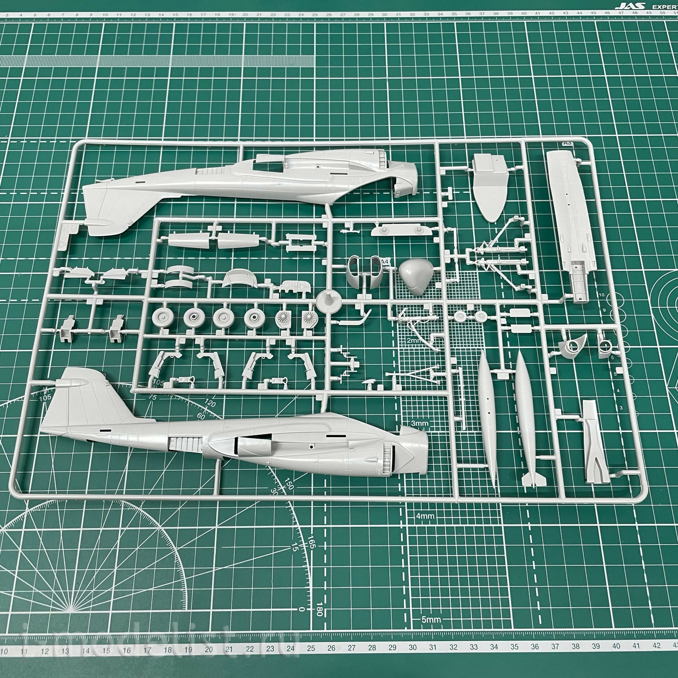 1405 Italeri 1/72 KA-6D Intruder Aircraft