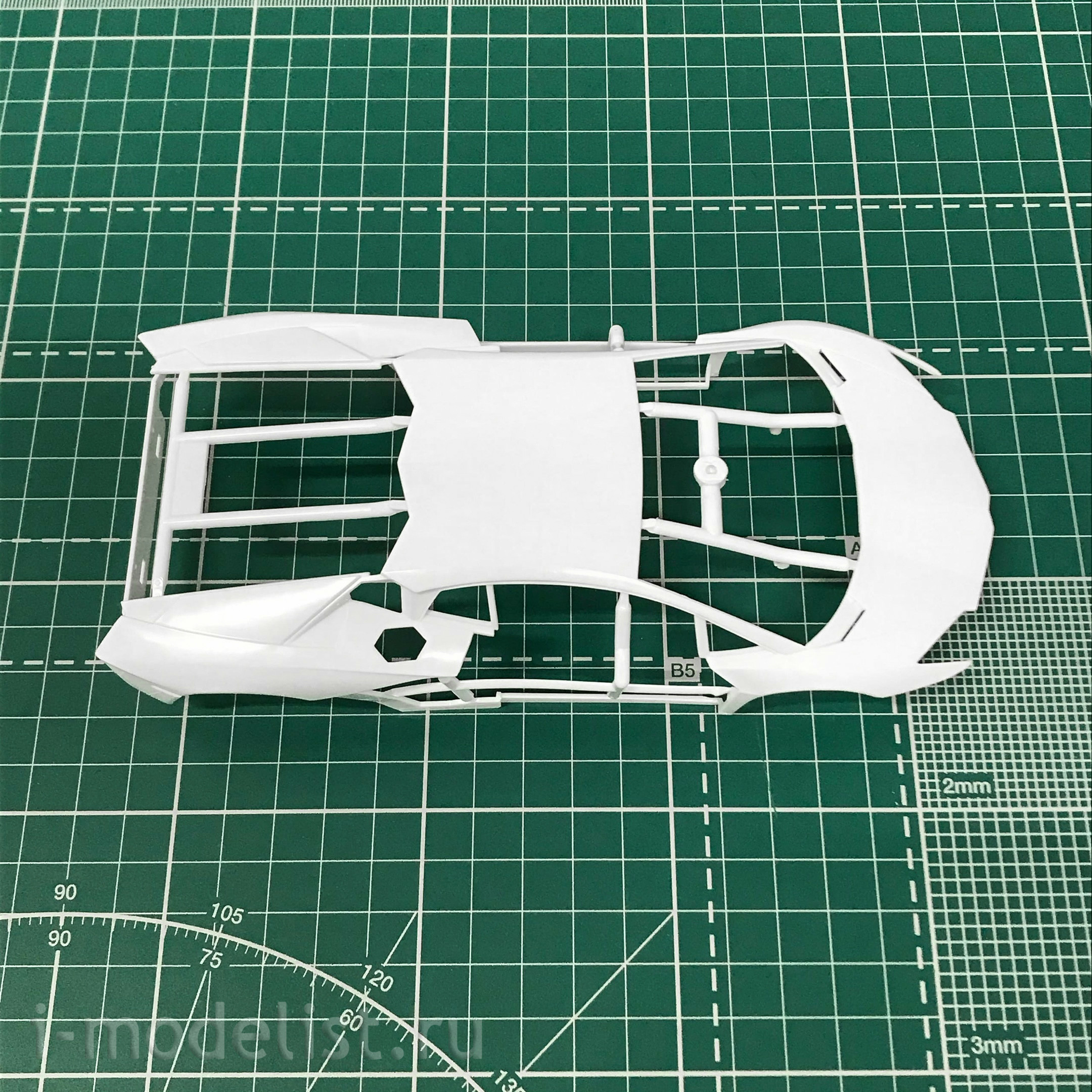 05982 Aoshima 1/24 Lamborghini Aventador 50°Anniversario '13