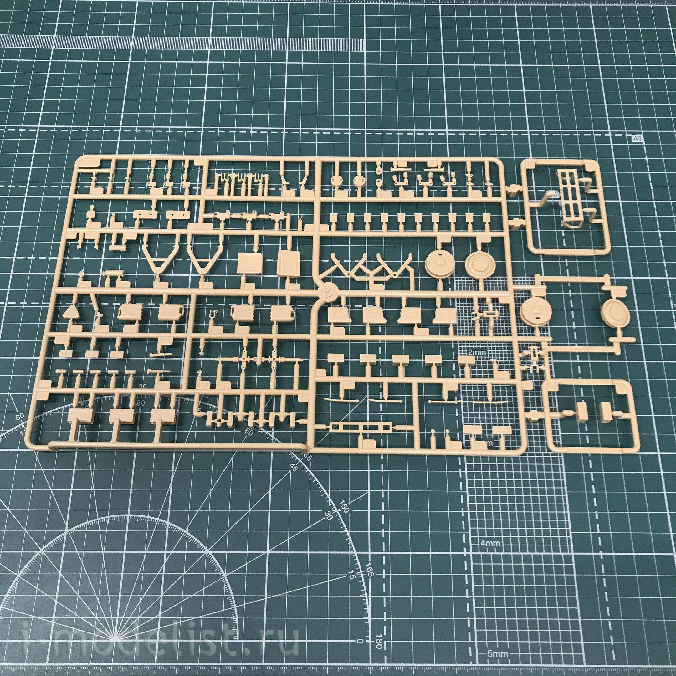 84520 HobbyBoss 1/35 Jackal 1 High Mobility Weapon Platform