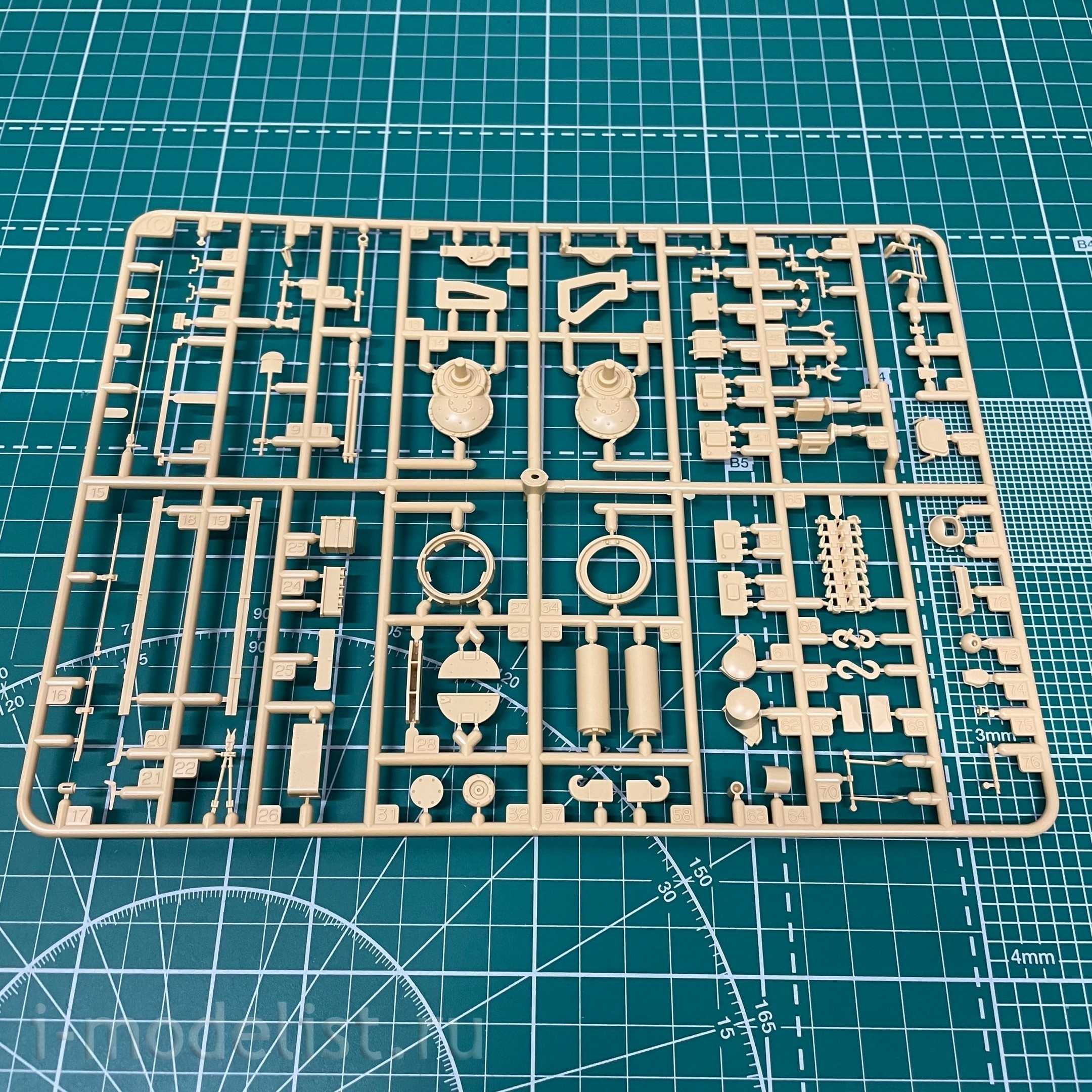 35378 Tamiya 1/35 German Panzerkampfwagen IV Ausf tank.G early (5 miniatures)