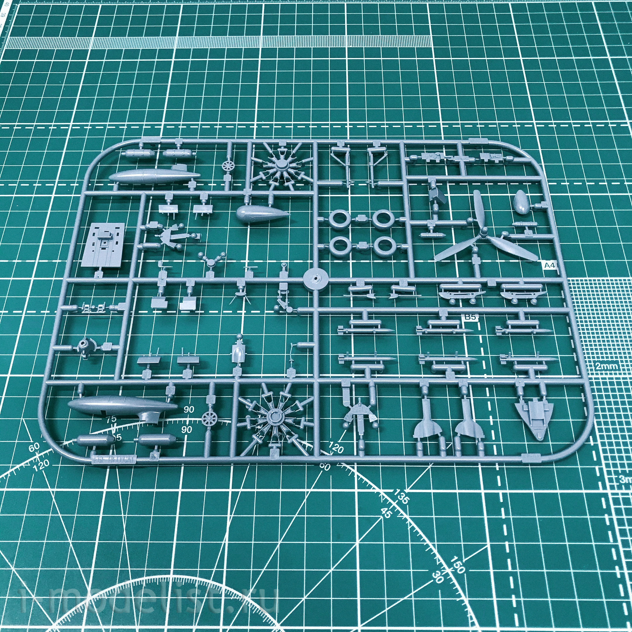 7434 Edward 1/72 F6F-5N Nightfighter