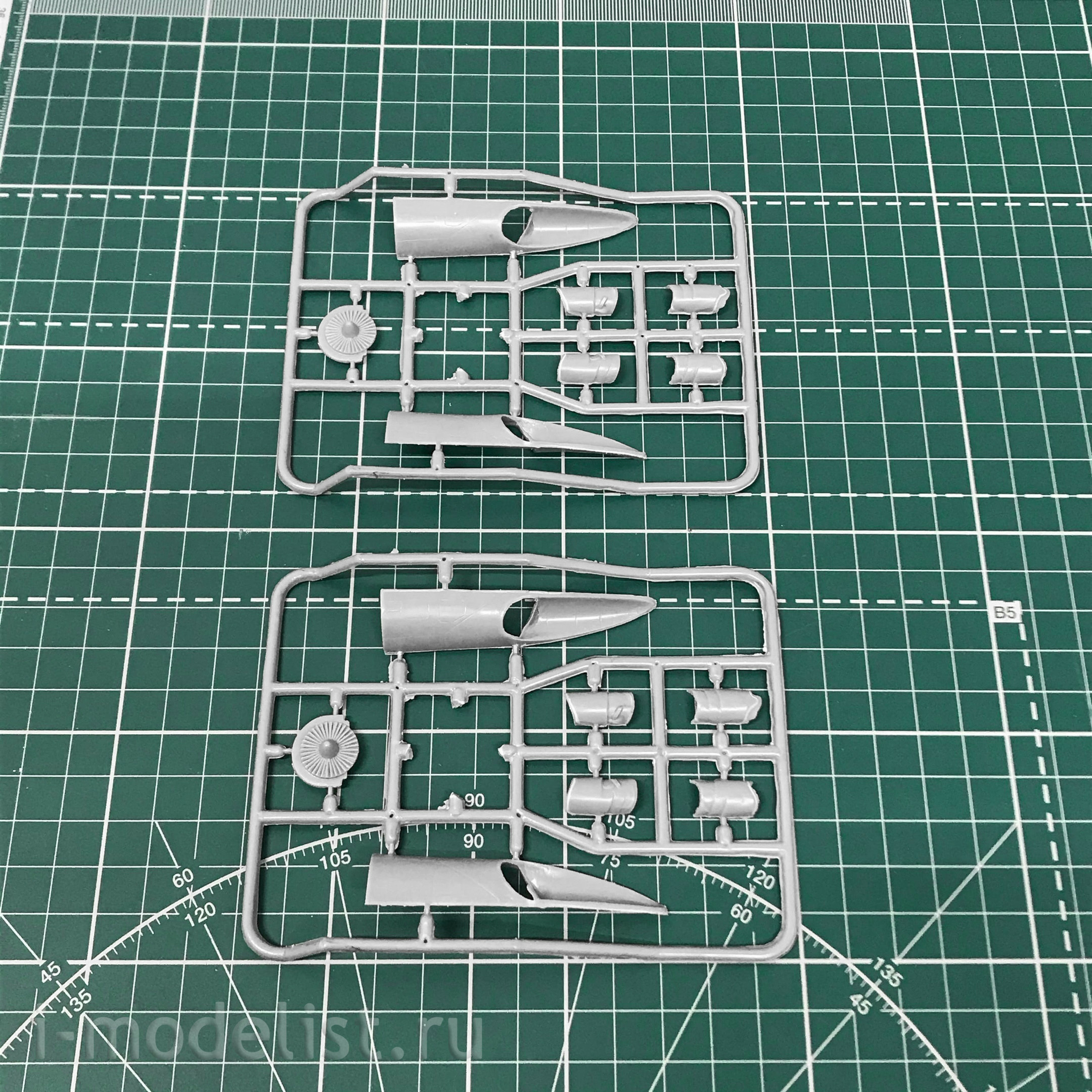 72032 Amodel 1/72 Tupolev T-u-95 M.