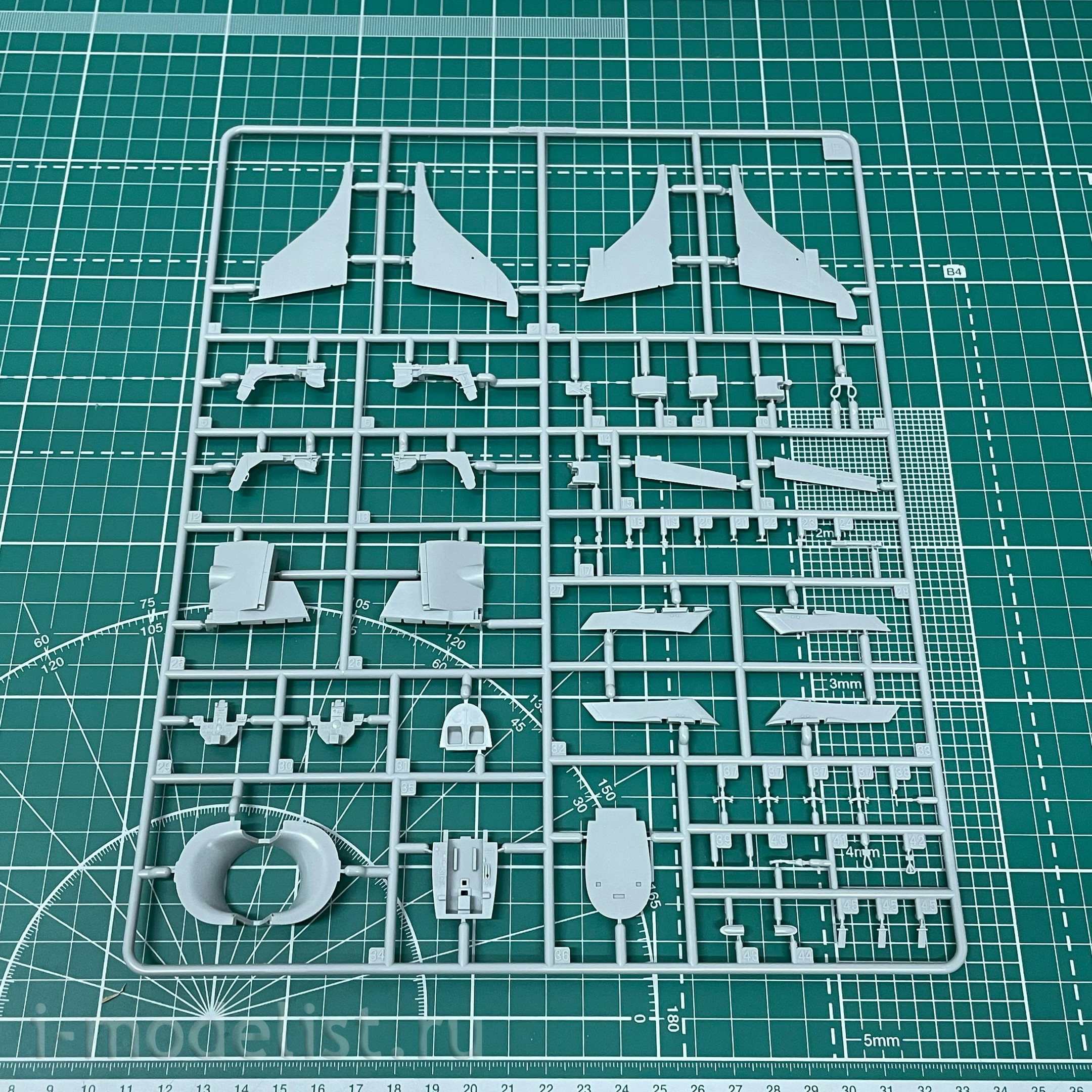 K48072 Kinetic 1/48 Attack Aircraft AV-8A Harrier USMC
