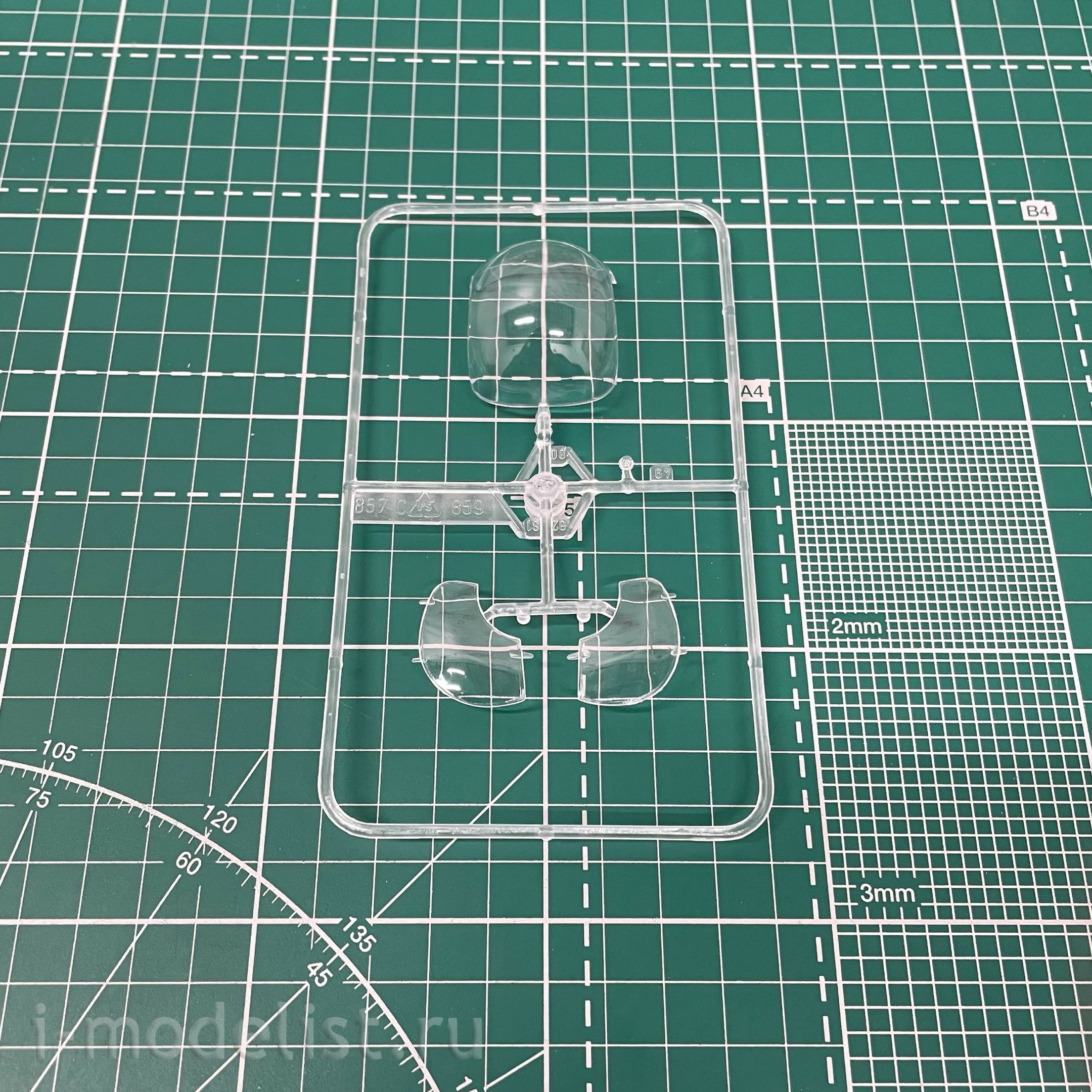 2820 Italeri 1/48 Helicopter OH-13 Sioux