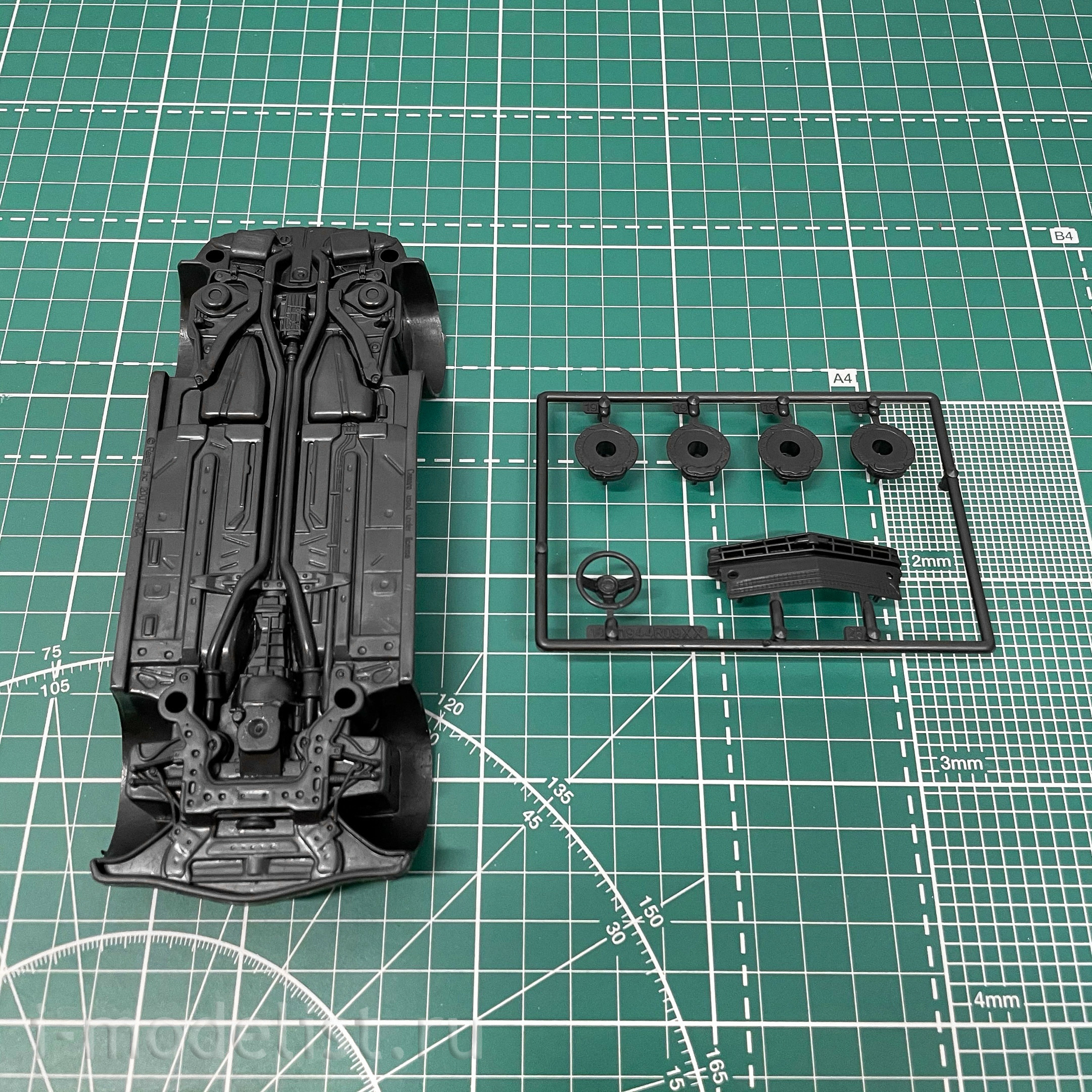11527 Revell 1/25 American sports car Chevrolet Camaro Concept Car