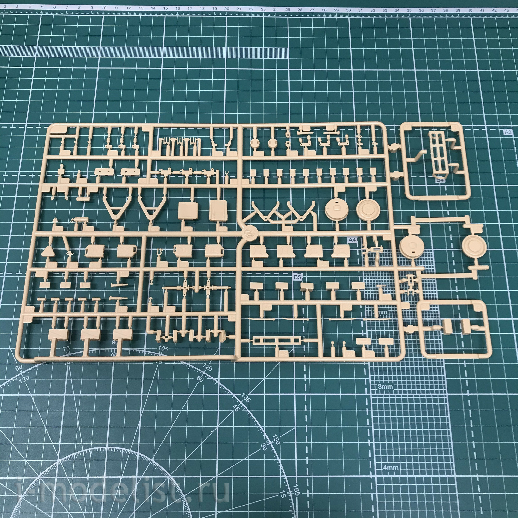 84520 HobbyBoss 1/35 Jackal 1 High Mobility Weapon Platform