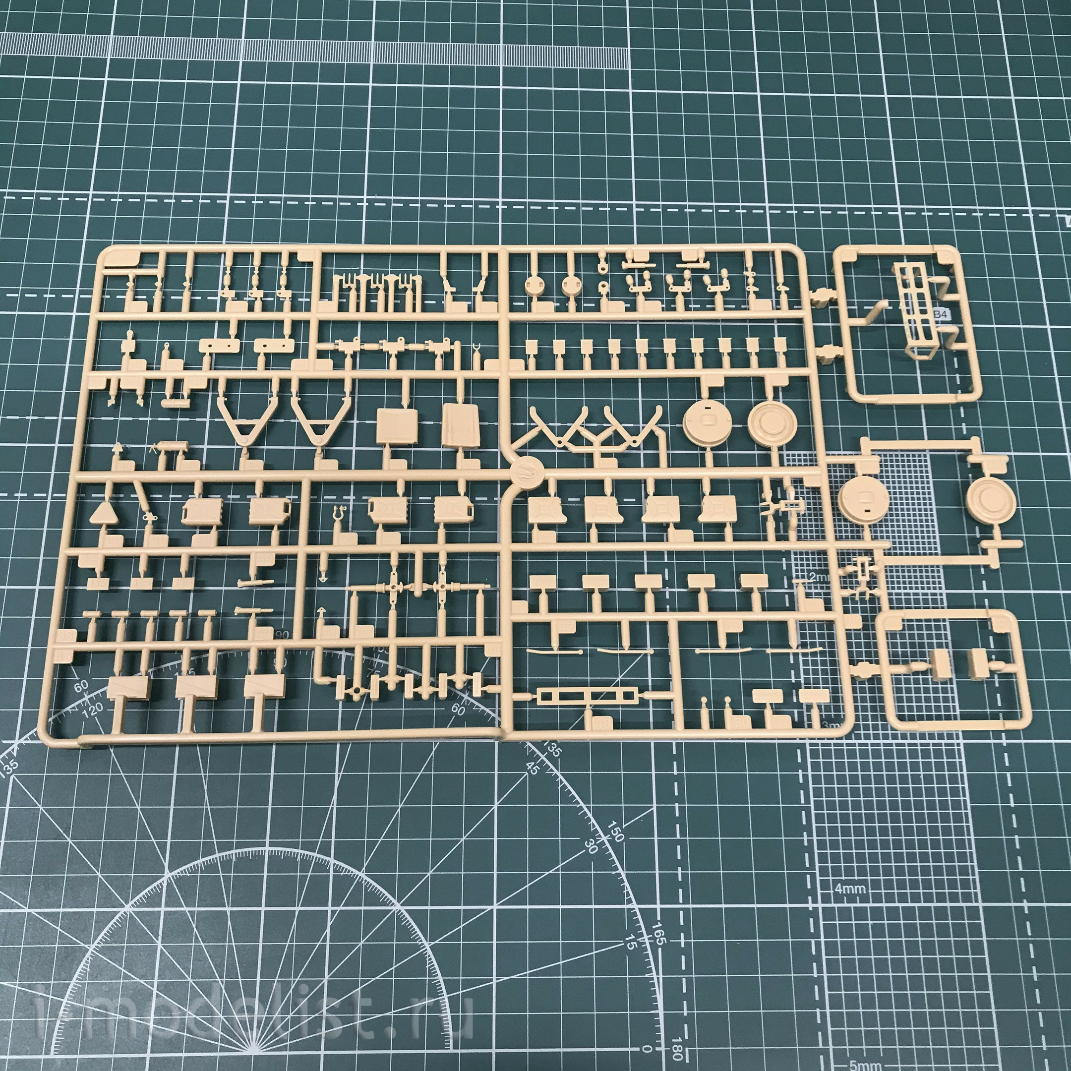 84520 HobbyBoss 1/35 Jackal 1 High Mobility Weapon Platform