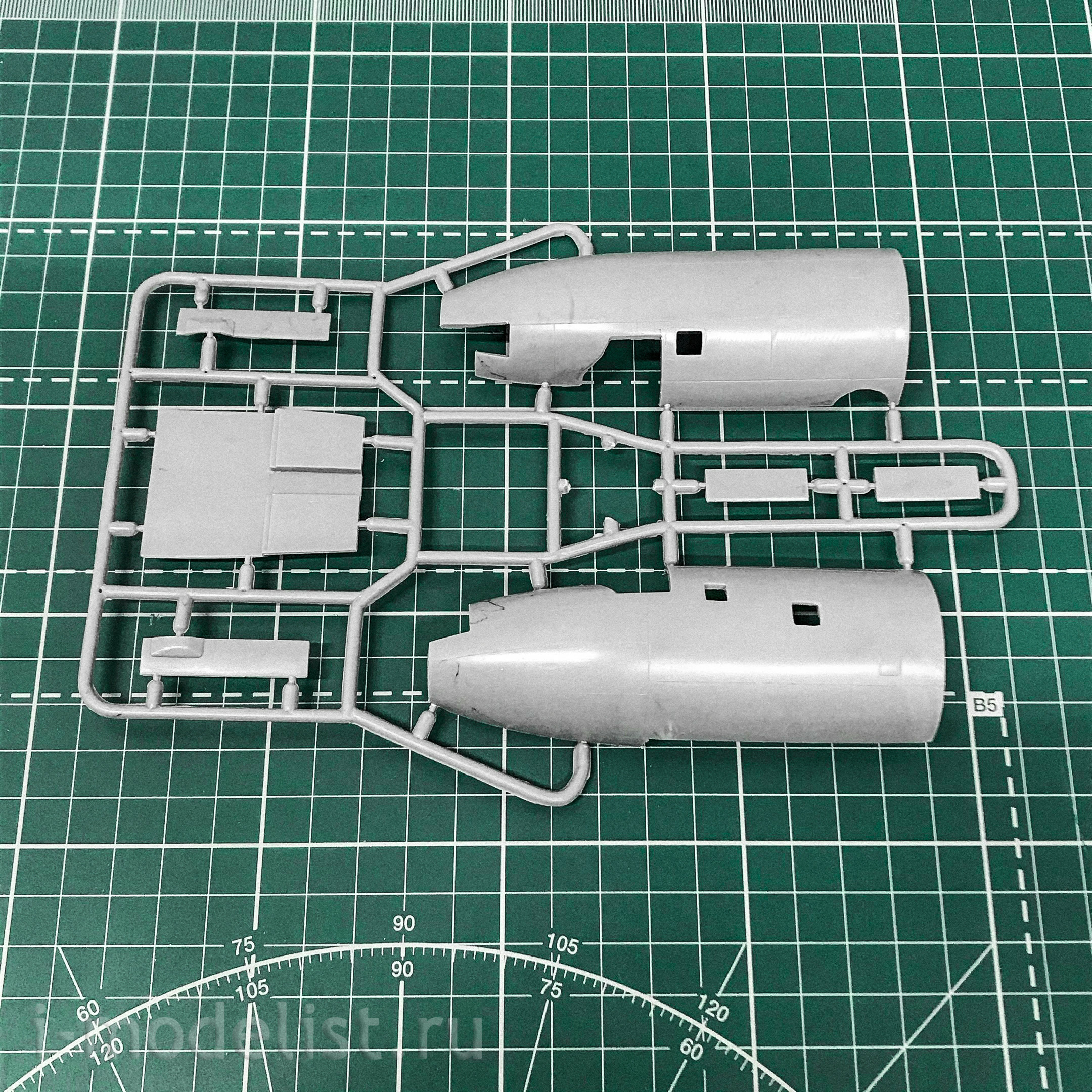 72032 Amodel 1/72 Tupolev T-u-95 M.