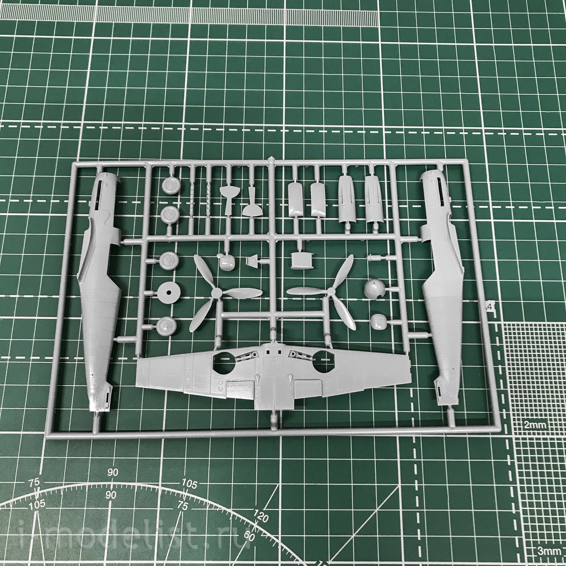 AZ7615 AZ Model 1/72 Messerschmitt Bf-109G-10 Erla Block 49 Early Aircraft
