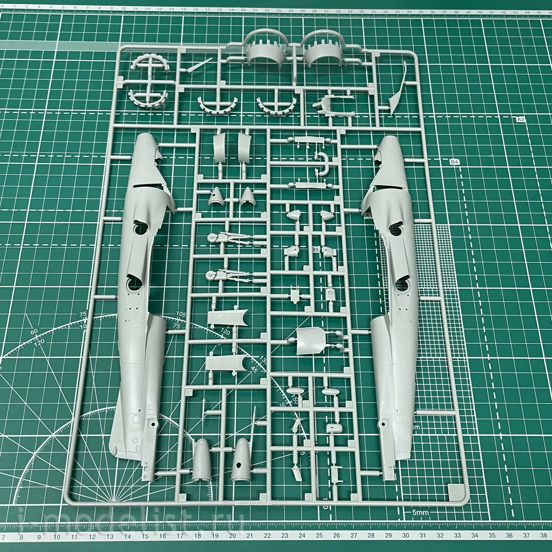 K48072 Kinetic 1/48 Attack Aircraft AV-8A Harrier USMC