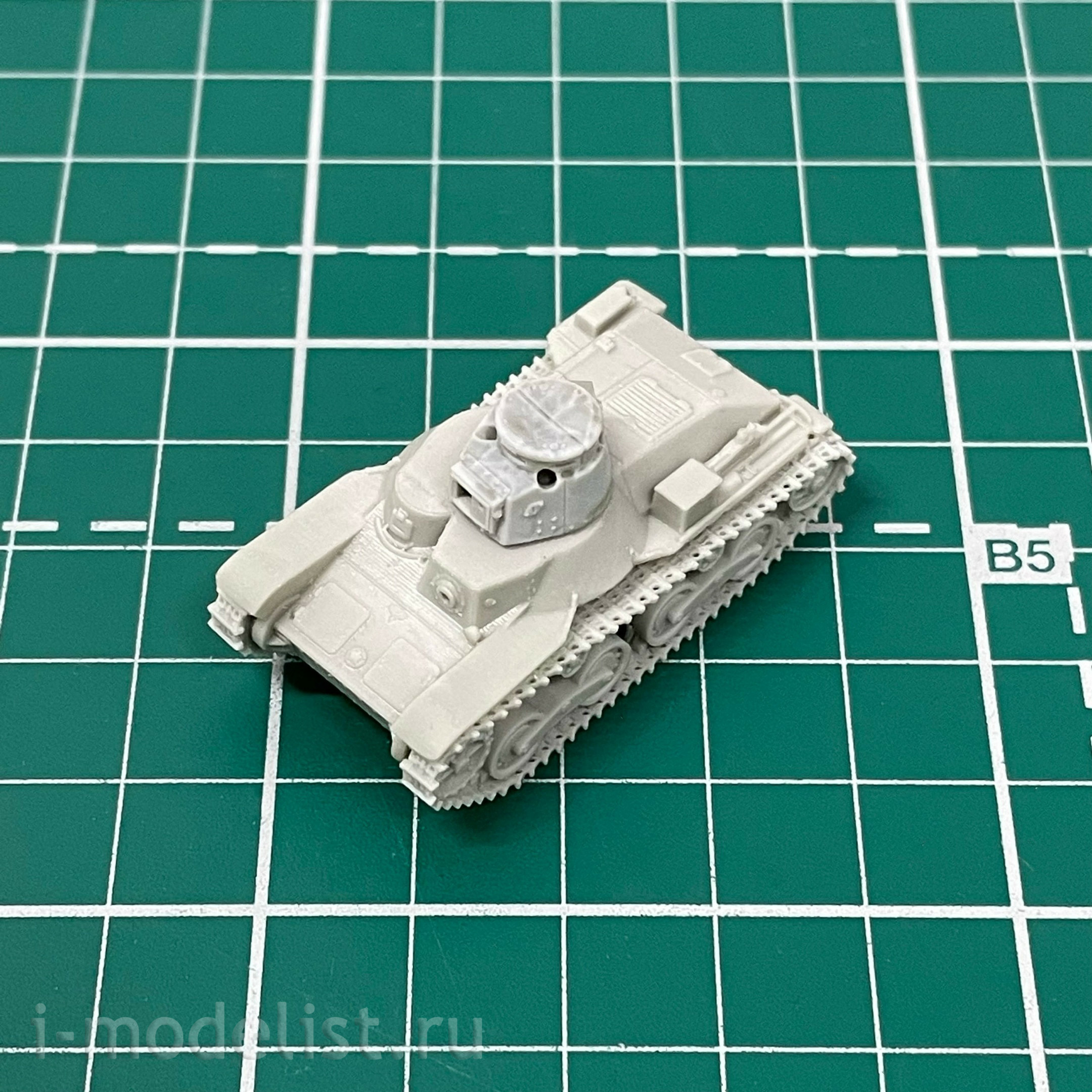 100120 Zebrano 1/100 Japanese Commander Tank Type 95 Ha-Go (var. 2)