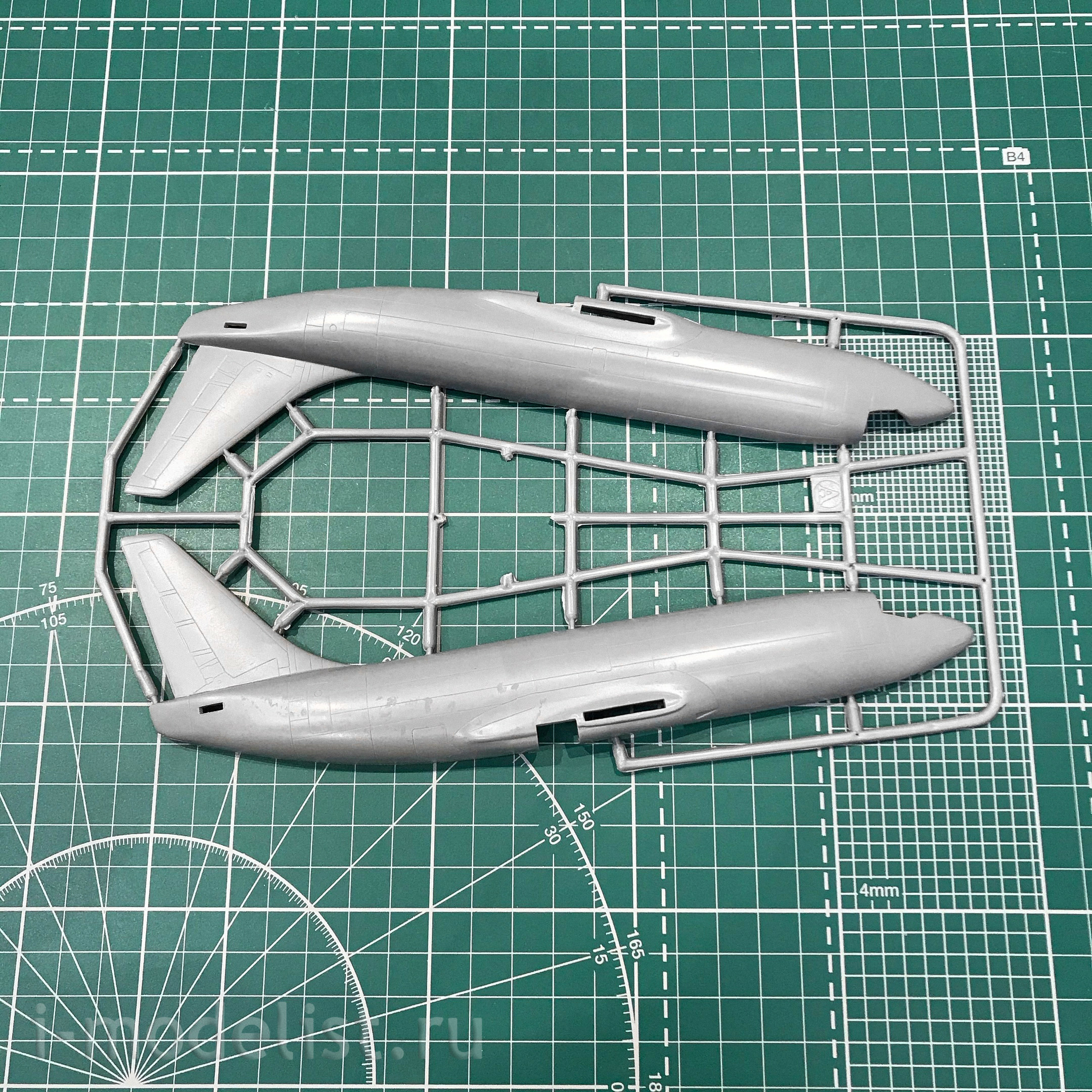 14469-2 Eastern Express 1/144 scales the Plane Boeng 737-200 OLIMPIC