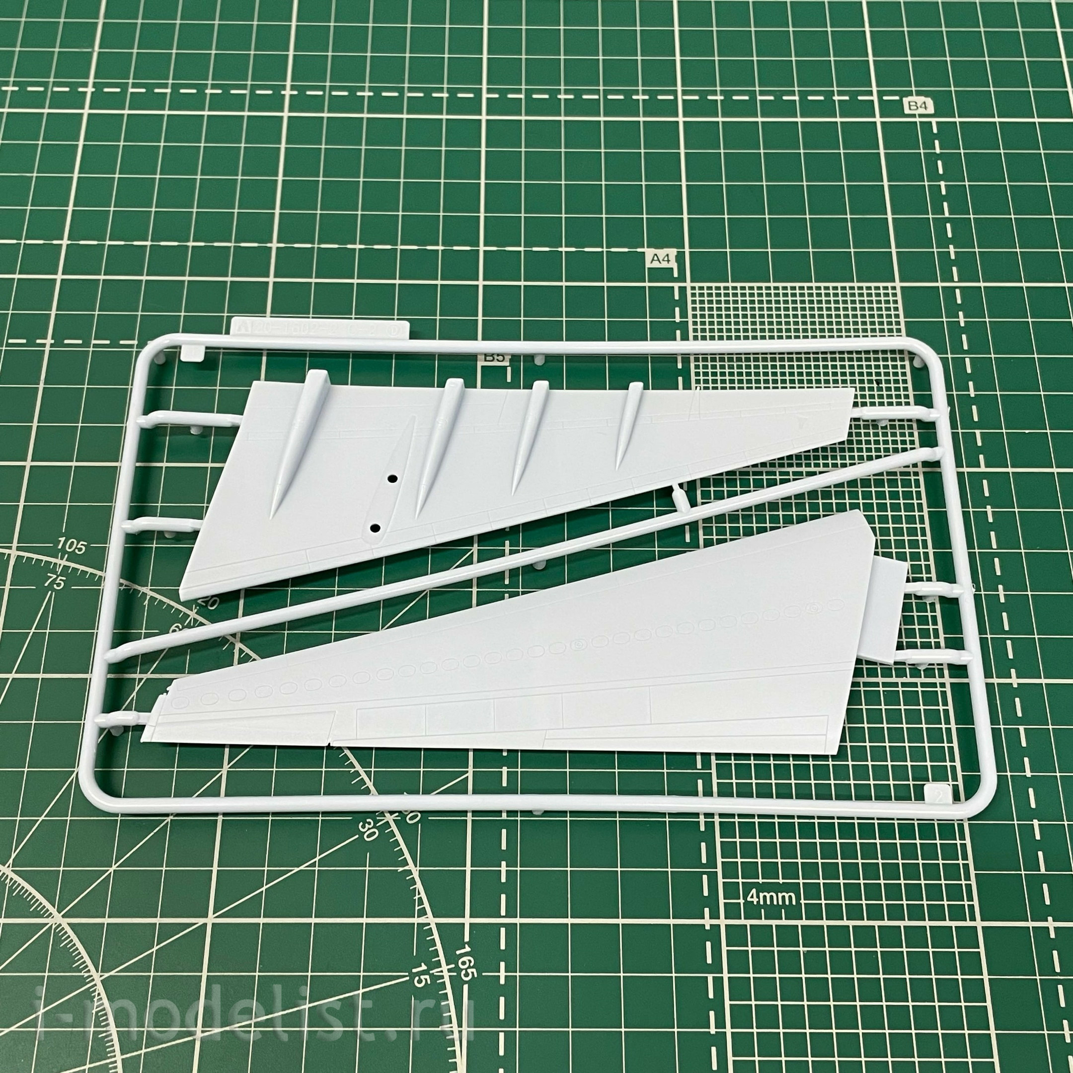 055083 Aoshima 1/144 J.A.S.D.F Transporter C-2