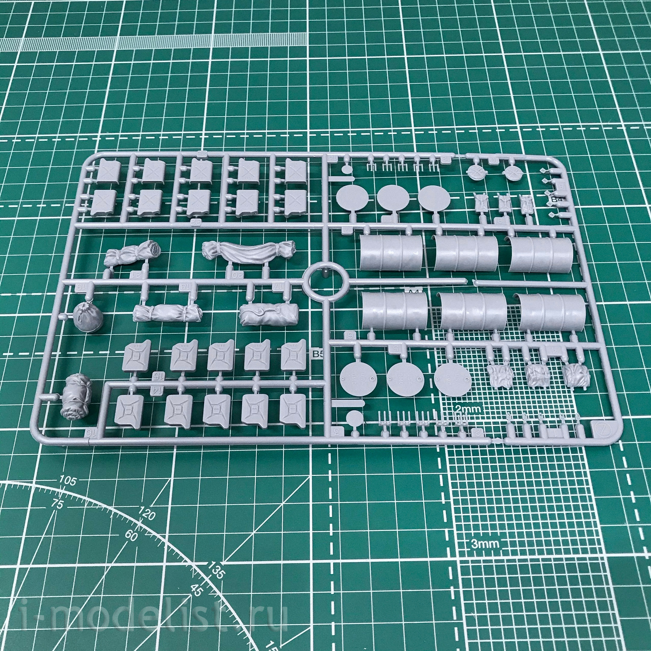 25196 Tamiya 1/35 American M8 