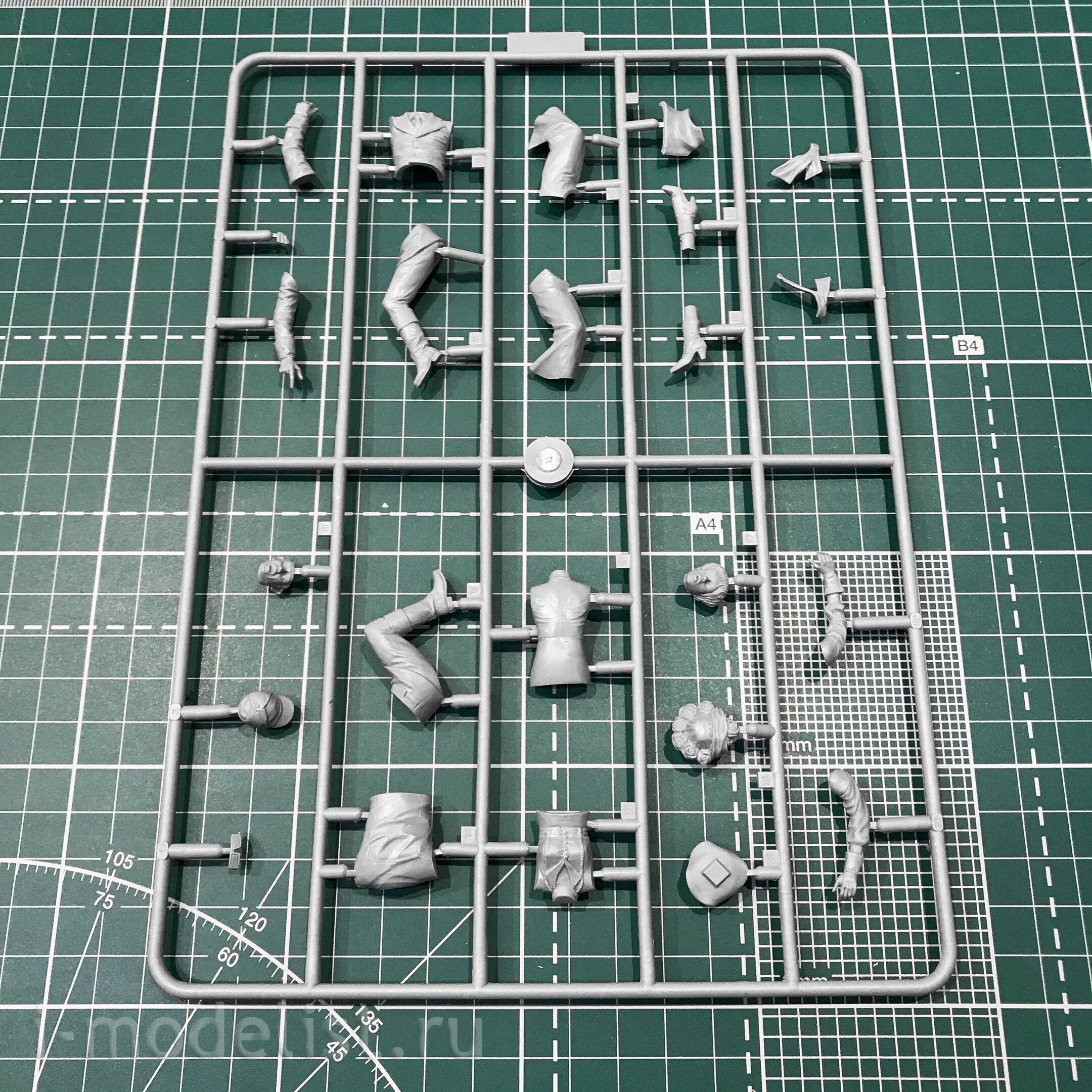 24015 ICM 1/24 Model T 1913 