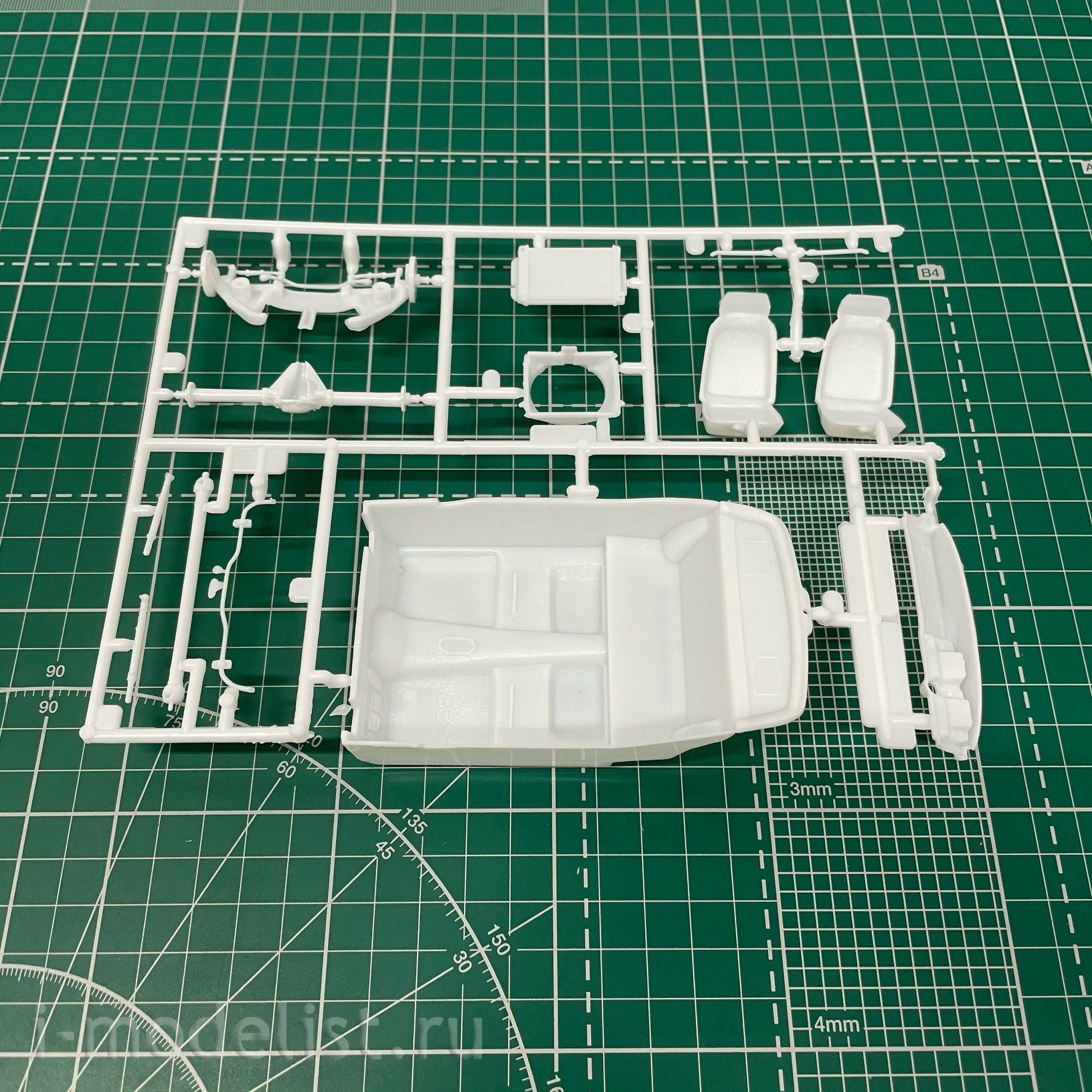 17457 Revell 1/25 Car '69 Camaro Z/28