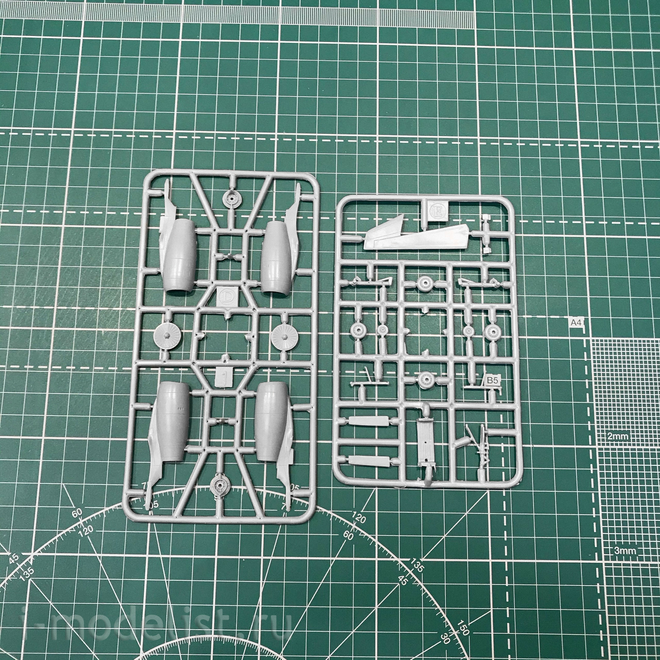 14441-1 Eastern Express 1/144 scales Airliner А318-121 LAN