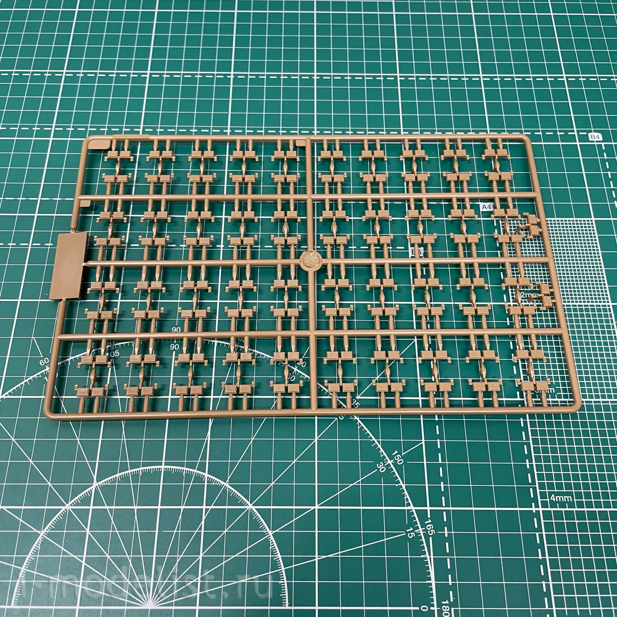 84557 HobbyBoss 1/35 Leopard C2 MEXAS with TWMP