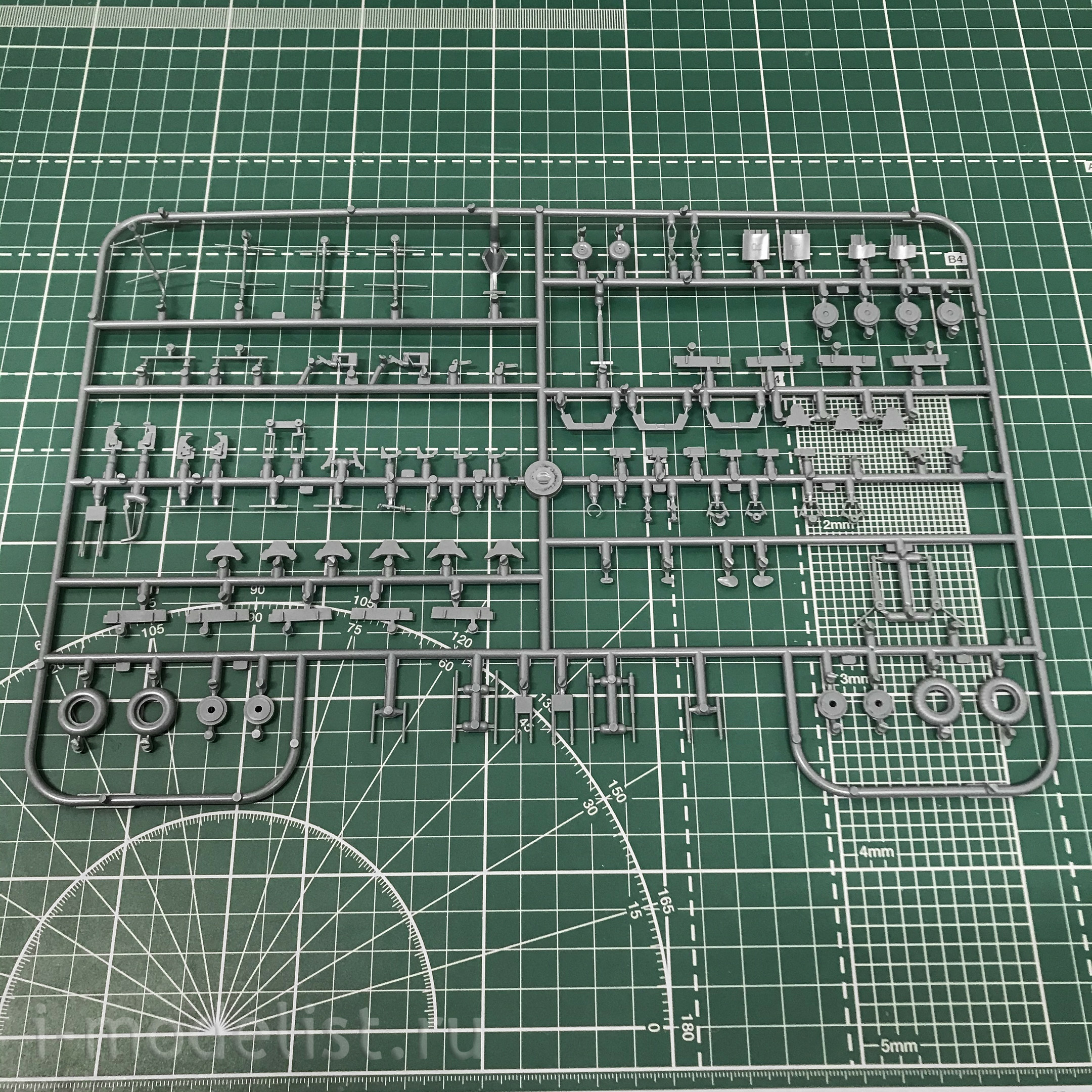 82142 Edward 1/48 Fw 190A-4