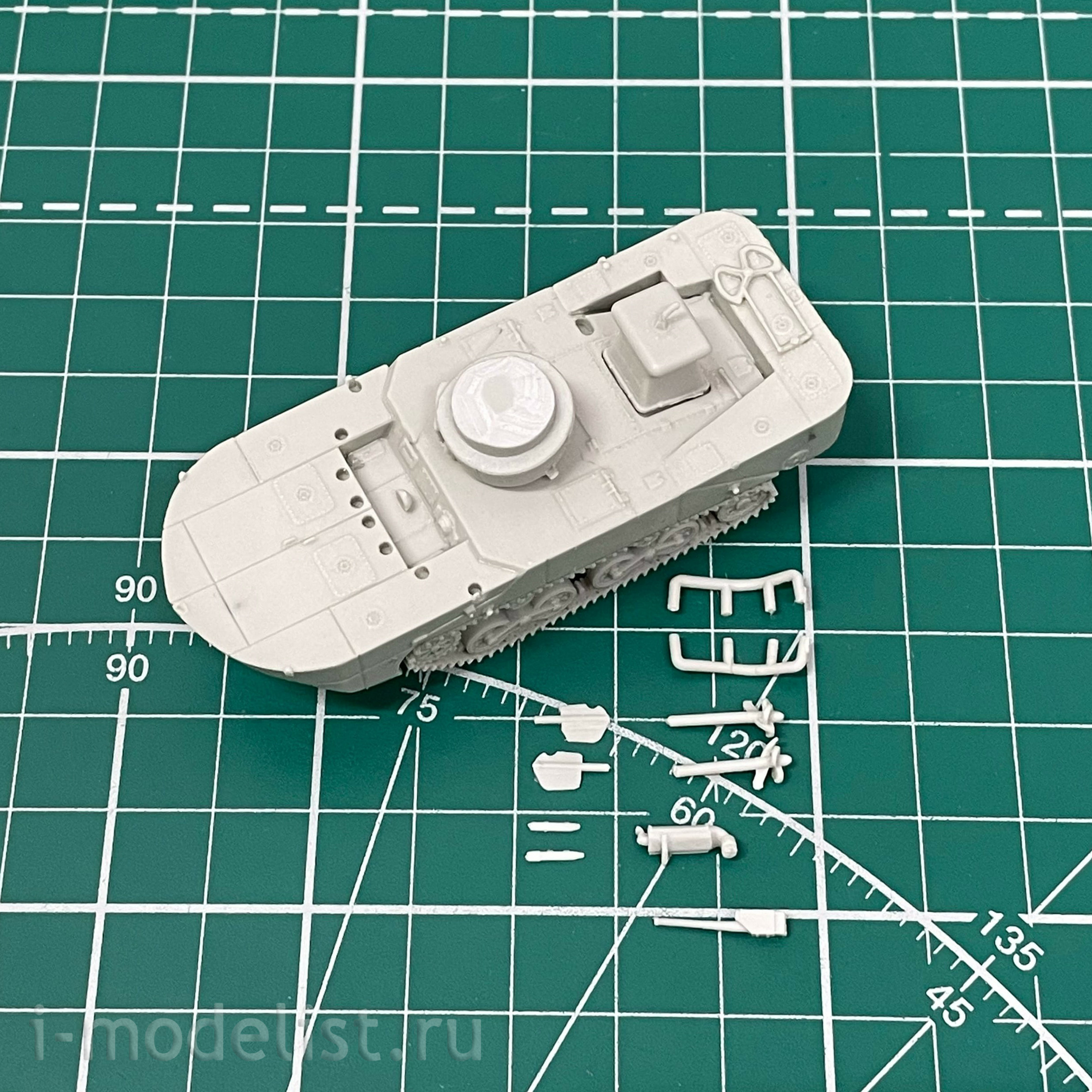 100135 Zebrano 1/100 Japanese floating tank Type 2 Ka-Mi (with pontoons)