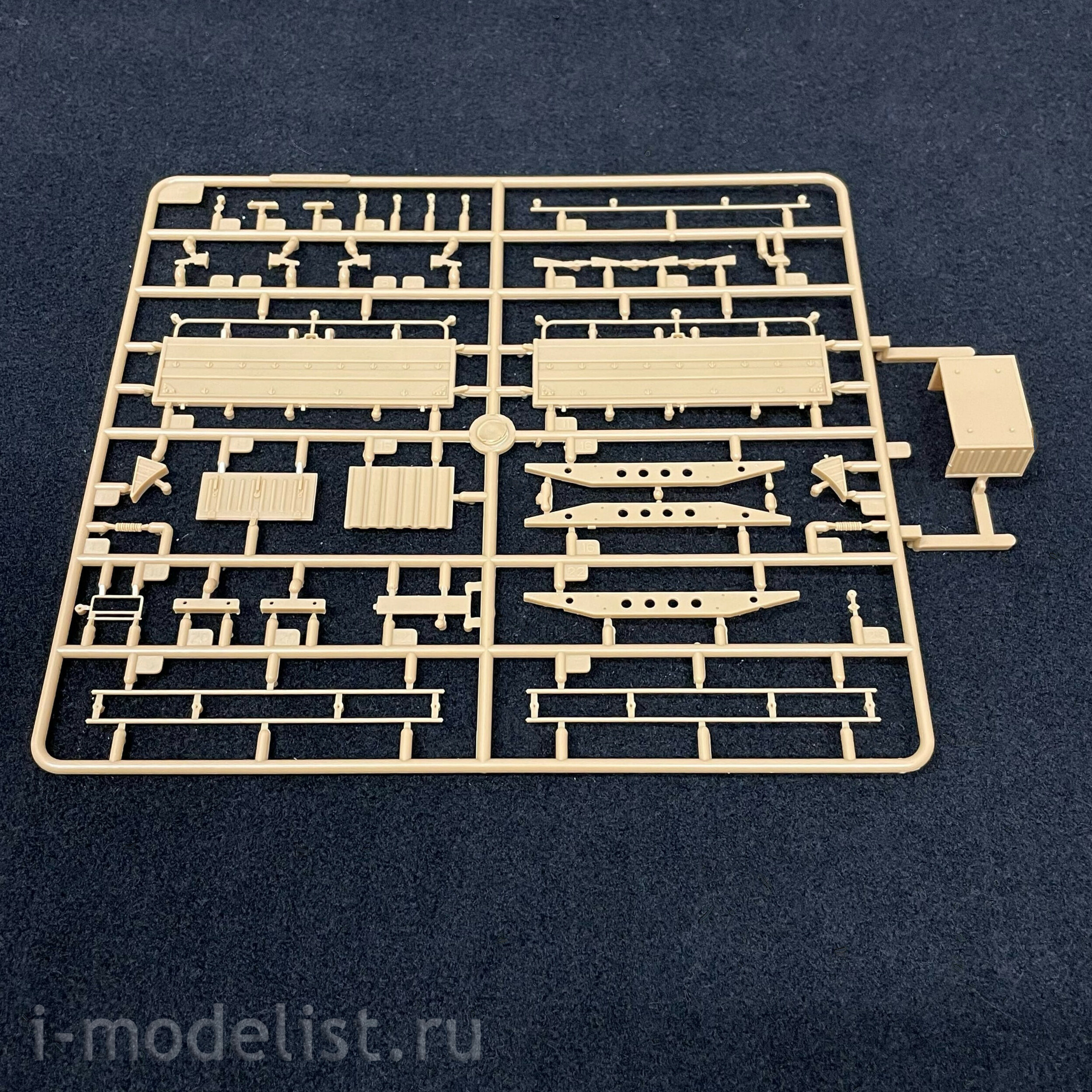 85522 HobbyBoss 1/35 German Truck LKW 7t mil gl