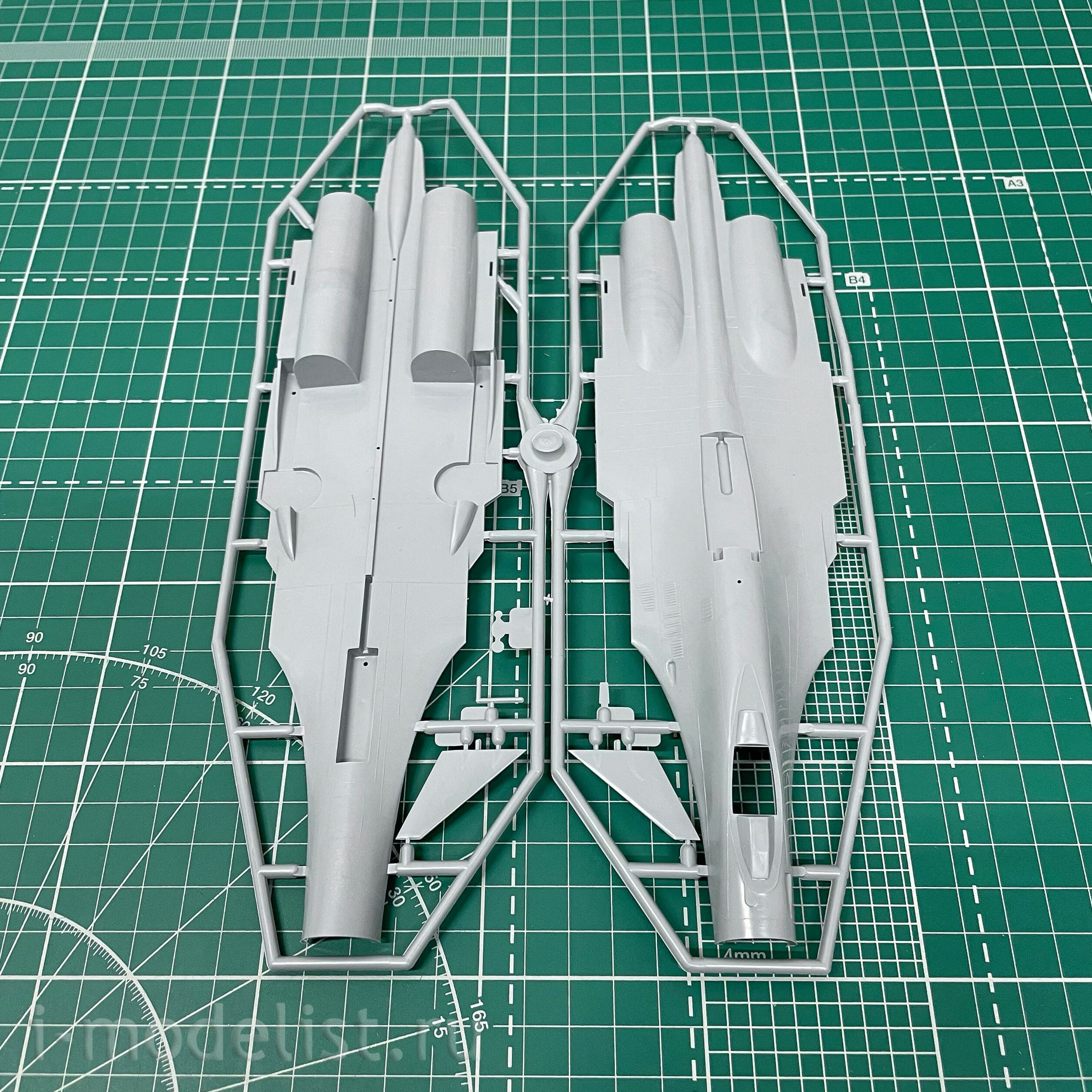 7240ПН Zvezda 1/72 Подарочный набор: Истребитель завоевания превосходства в воздухе Су-35