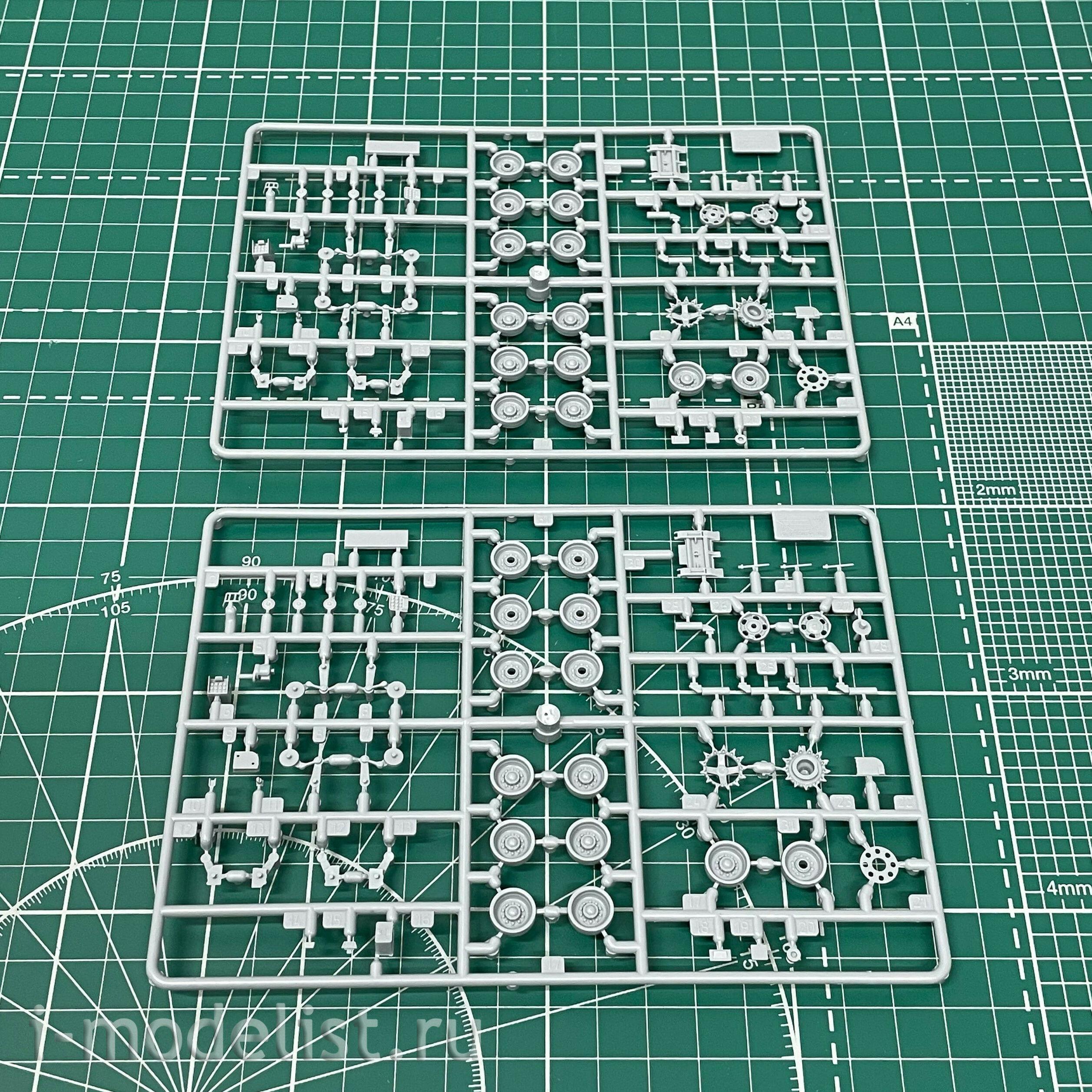 5057ПН Zvezda 1/72 Подарочный набор: Российская тяжёлая боевая машина пехfromы ТБМП Т-15 