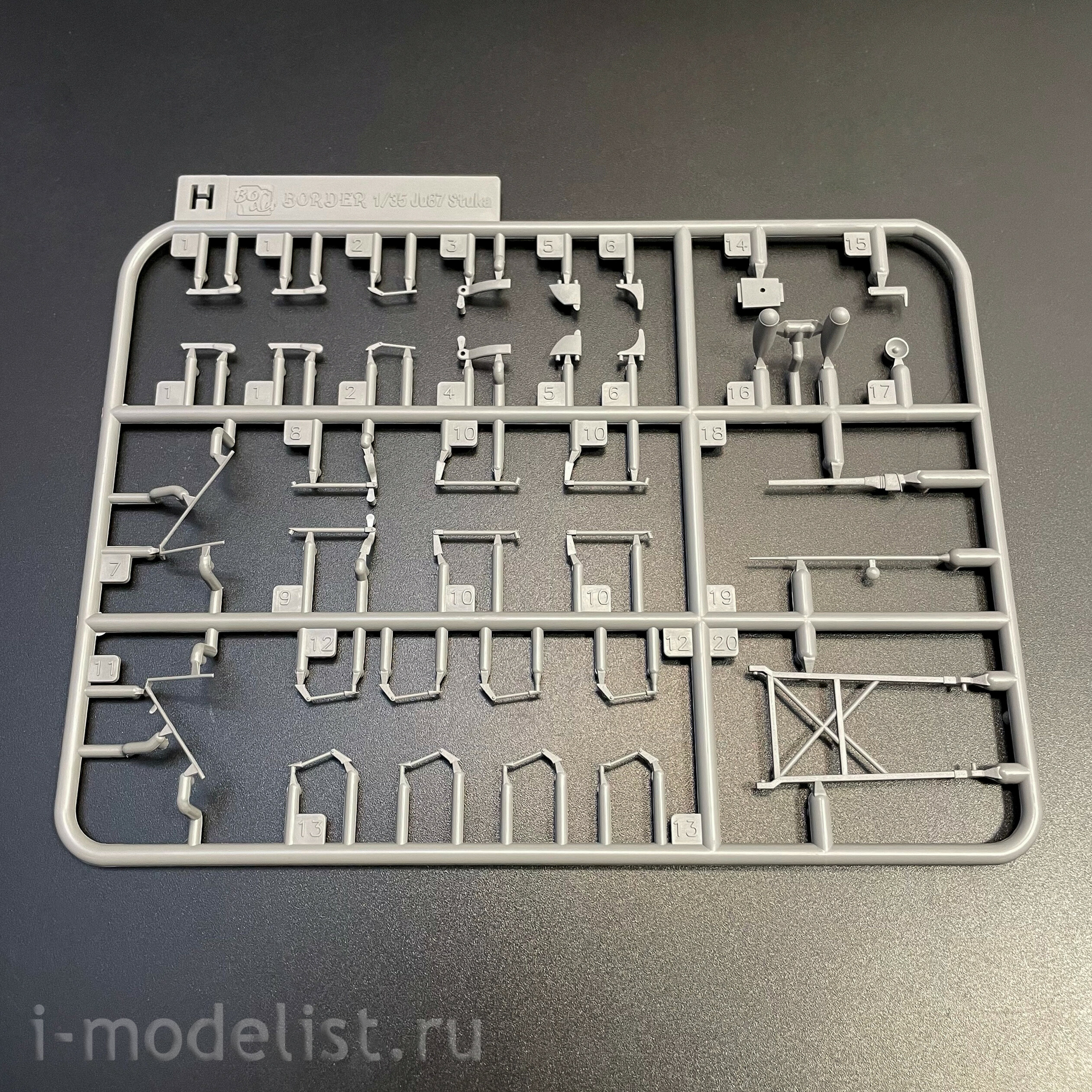 BF-012 Border Model 1/35 Notмецкий штурмовик Junkers Ju 87 D5 Stuka