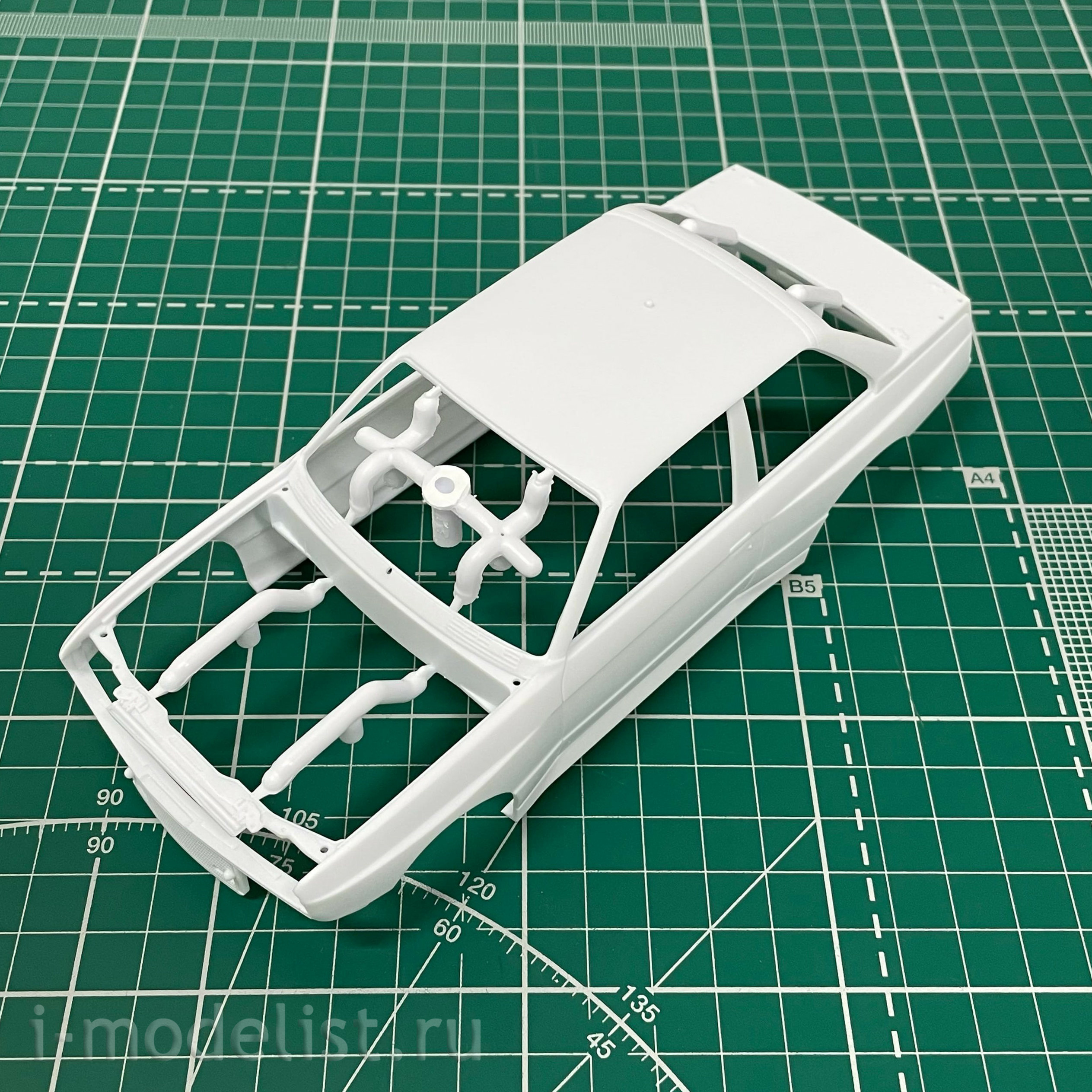 PN24019 NuNu 1/24 BMW M3 E30 Gr.A 1990 Inter TEC Class Winner