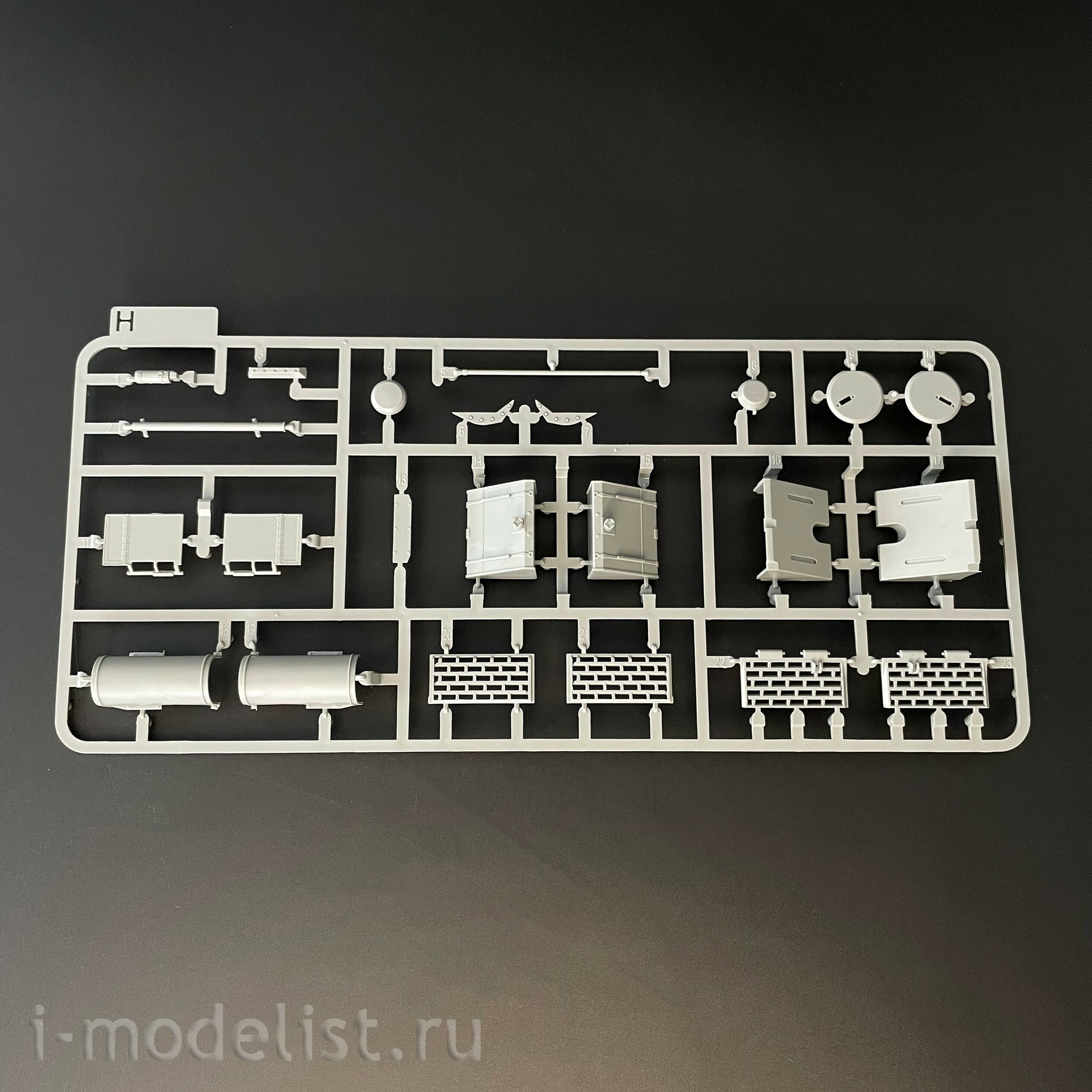 2200W Takom 1/35 Set of three Tiger I 