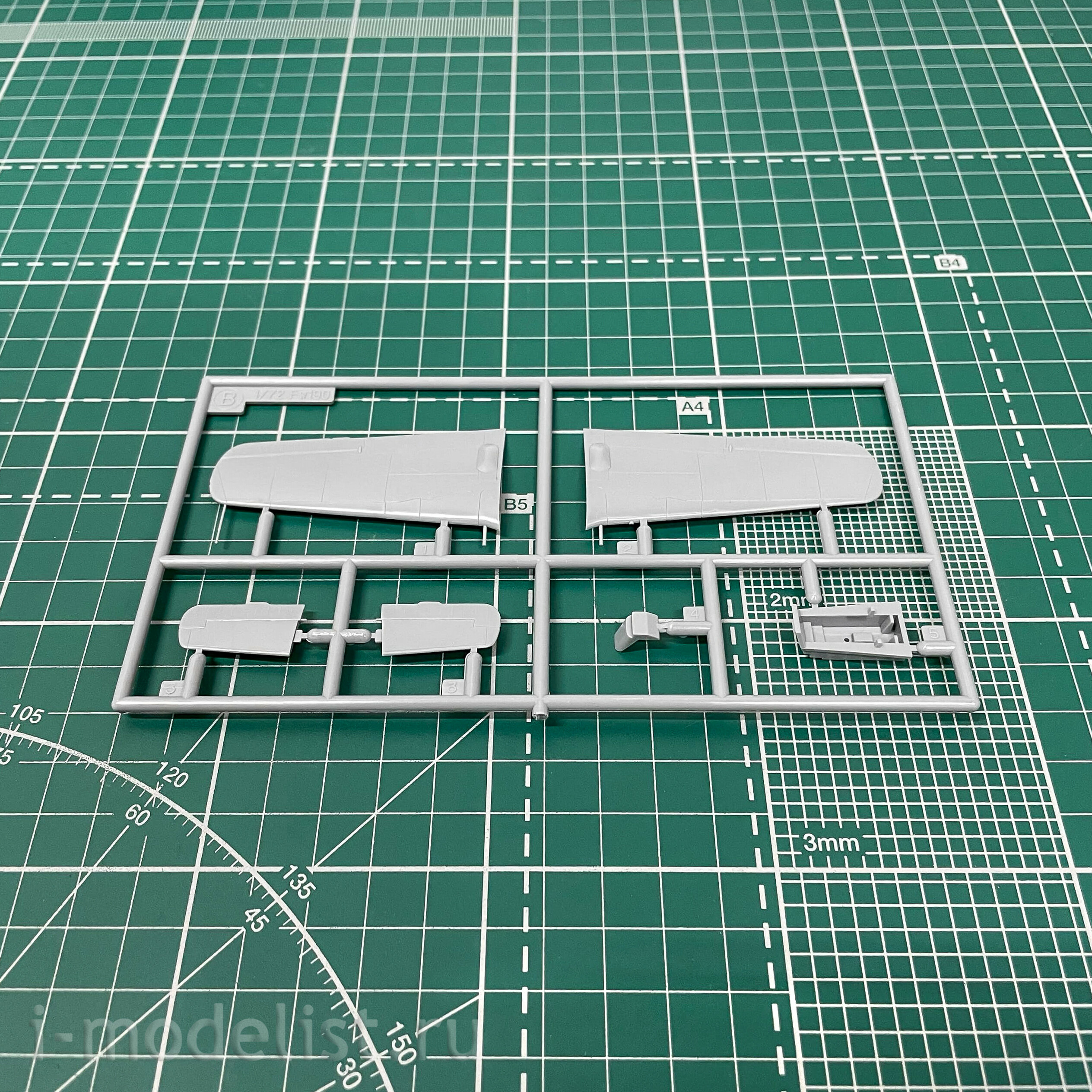 02193 Hasegawa 1/72 Aircraft Ta.154 A-1 and Fw-190A-8