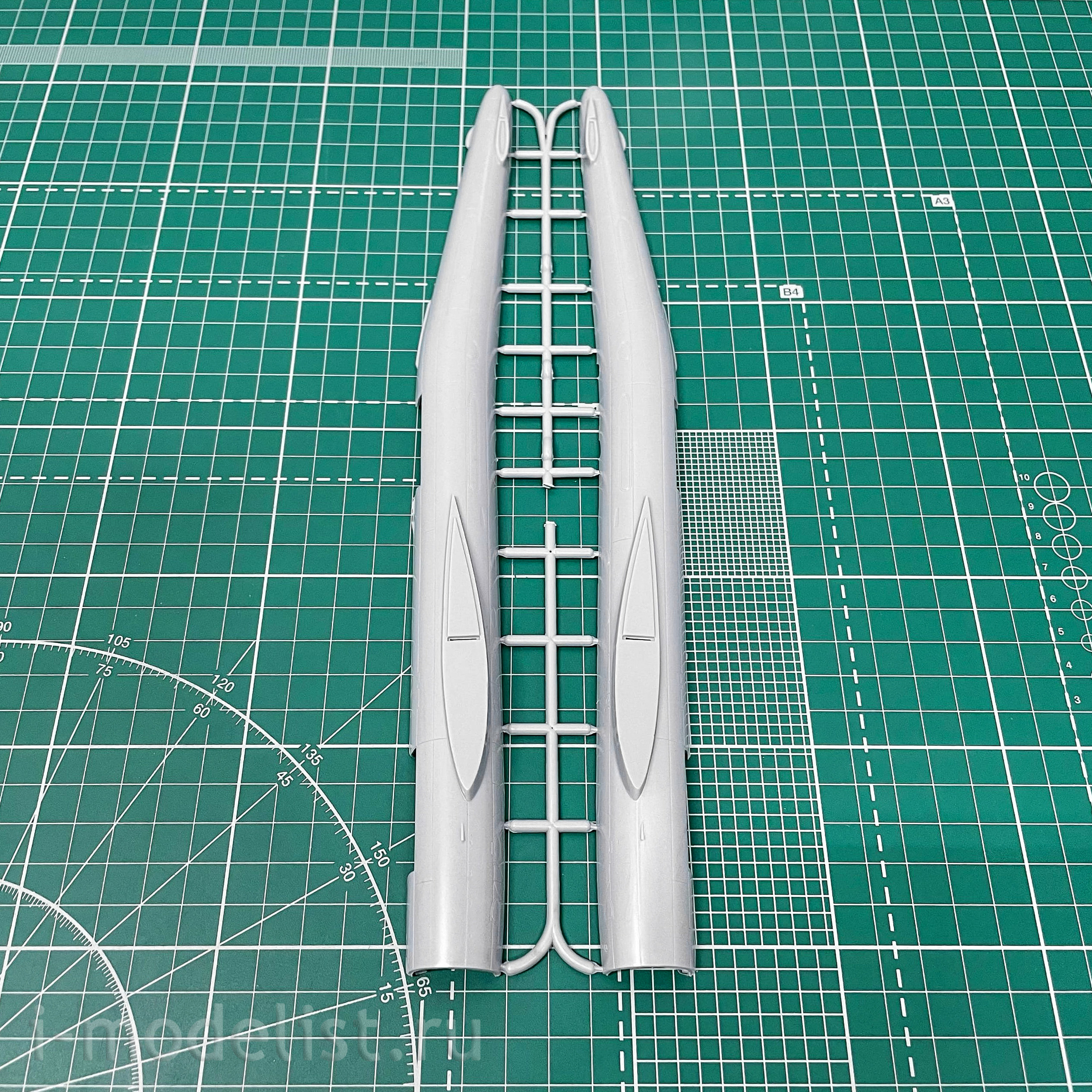 144-035 Microcosm 1/144 Myasishchev VM-T Atlant aircraft