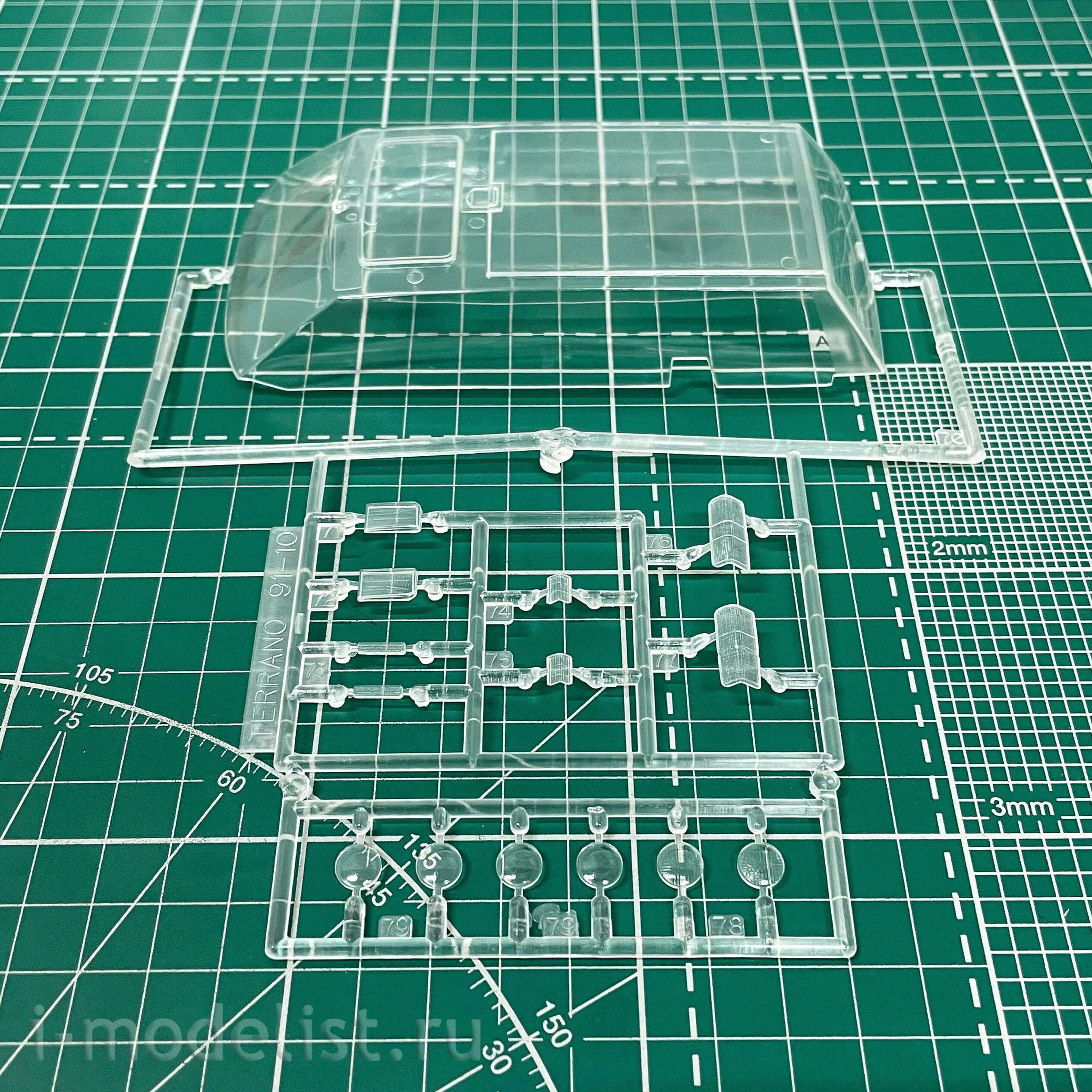 05708 Aoshima 1/24 Nissan Terrano V6-3000 R3M '91