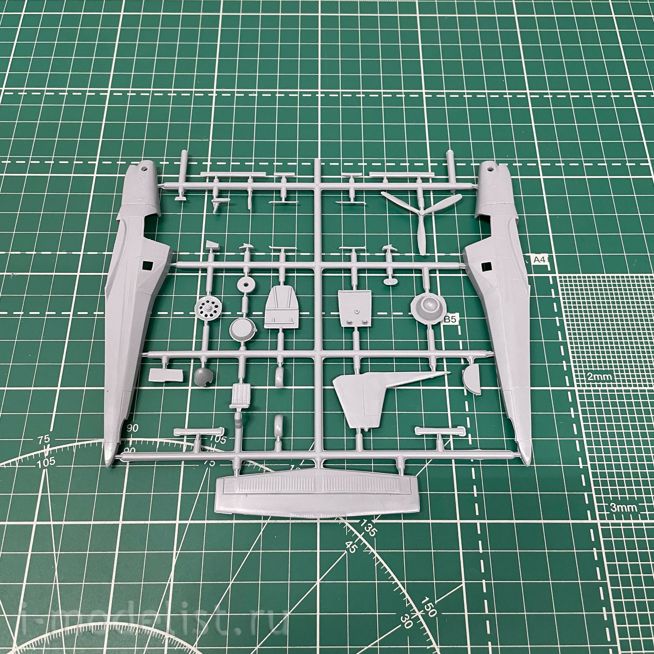 KPM0145 Kovozavody Prostejov 1/72 Let Z-37T 
