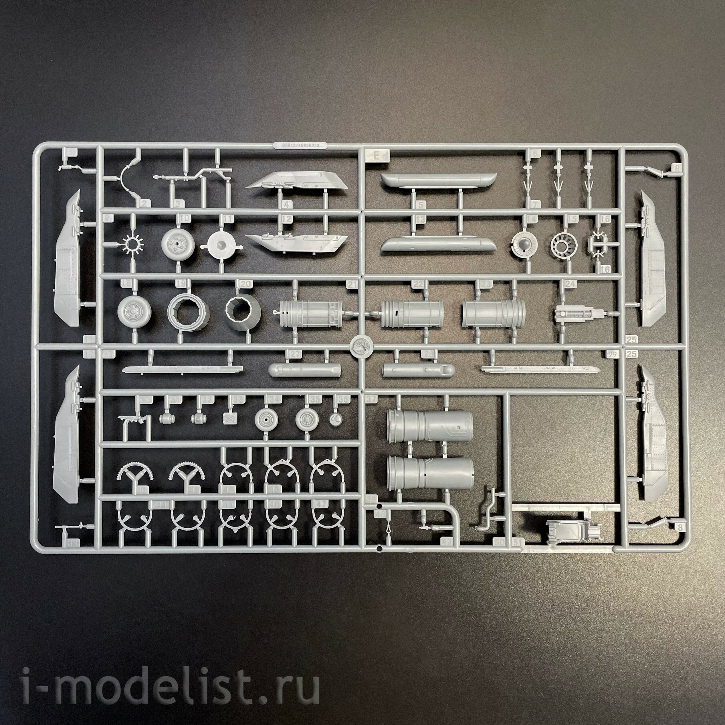 85818 HobbyBoss 1/48 Американский истребитель VFC-12 F/A-18E Super Hornet VFC-12