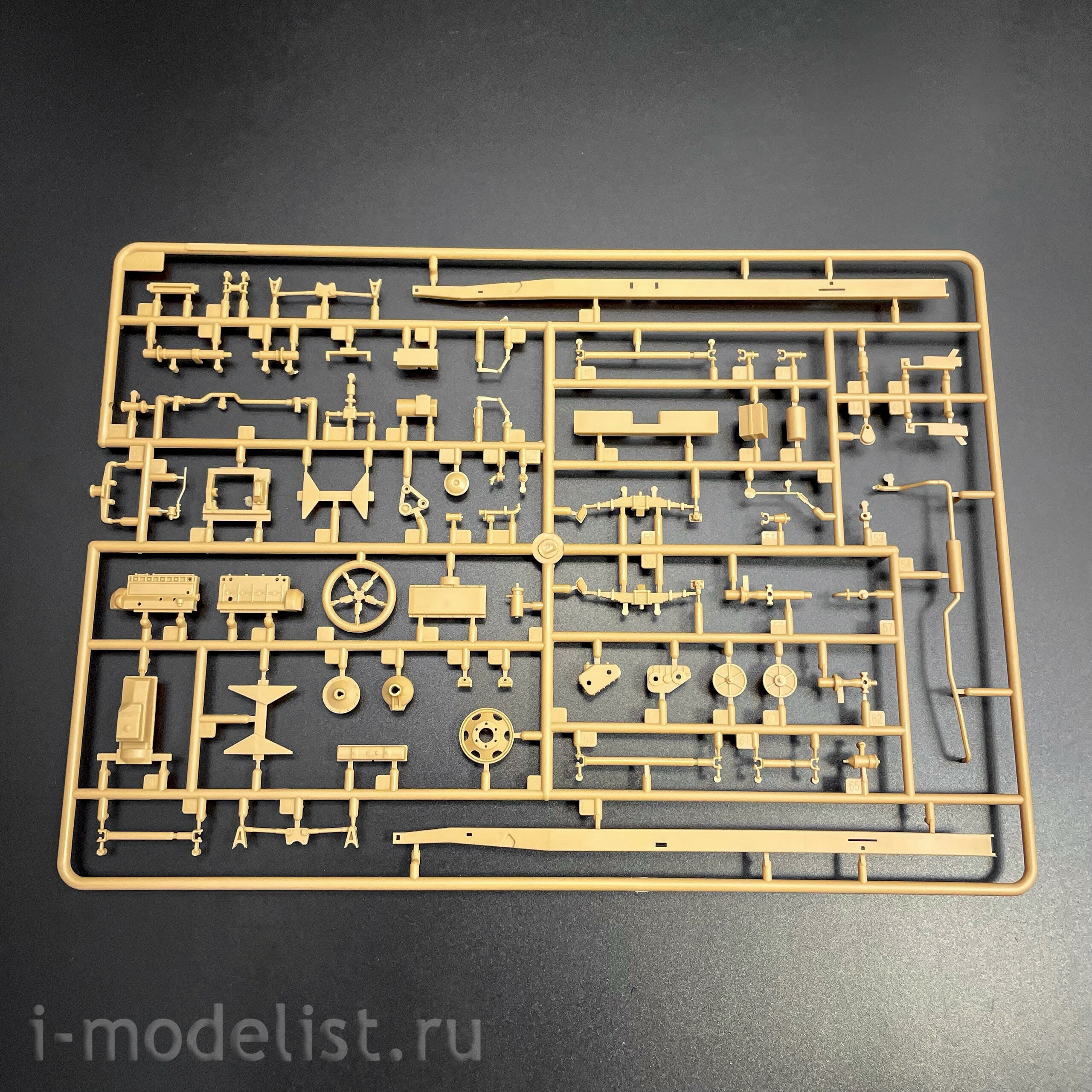 63567 I Love Kit 1/35 Американская версия башенного пулемета CCKW-352 и 105-мм гаубицы M2A1