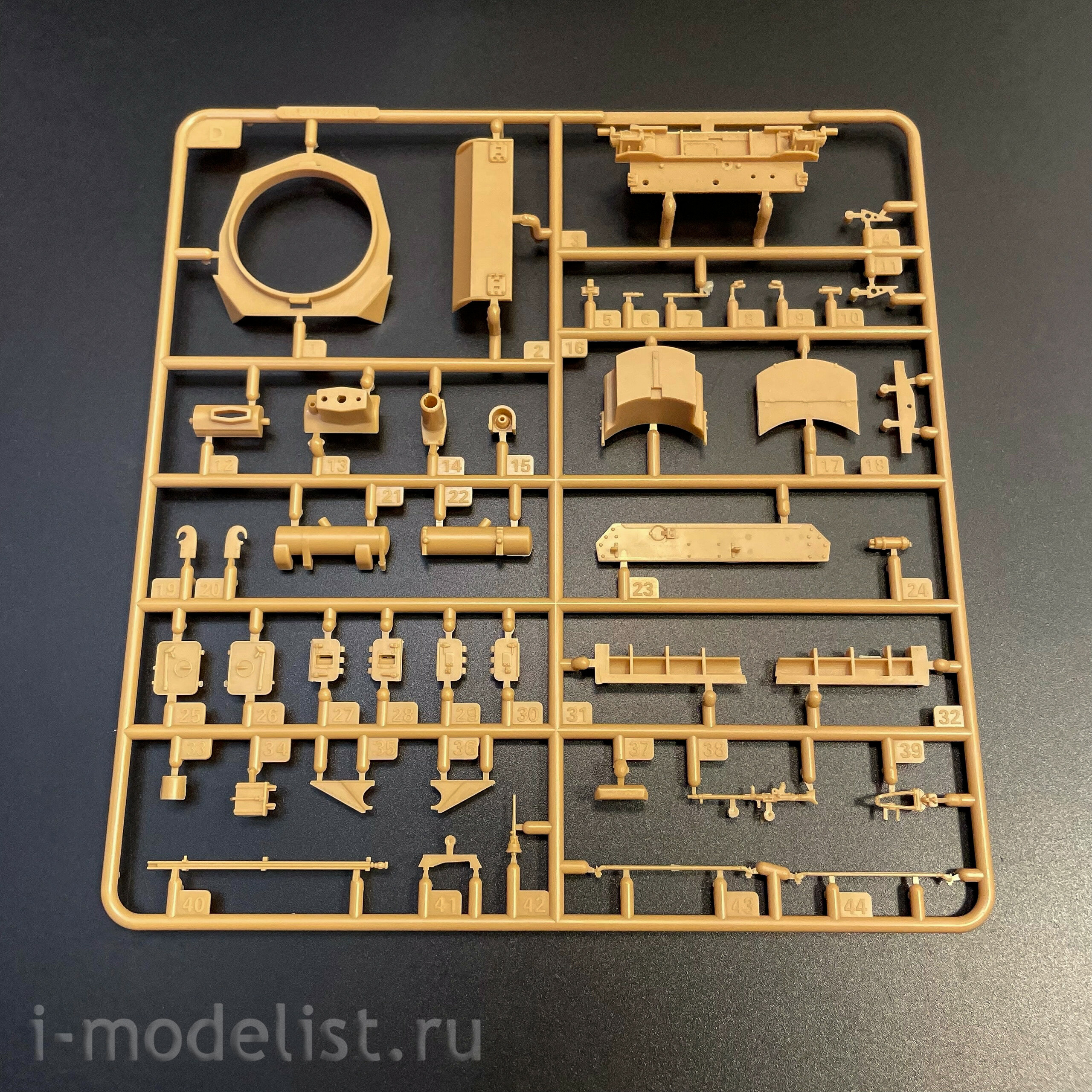 84842 HobbyBoss 1/48 Notмецкий средний танк Pzkpfw IV Ausf.J