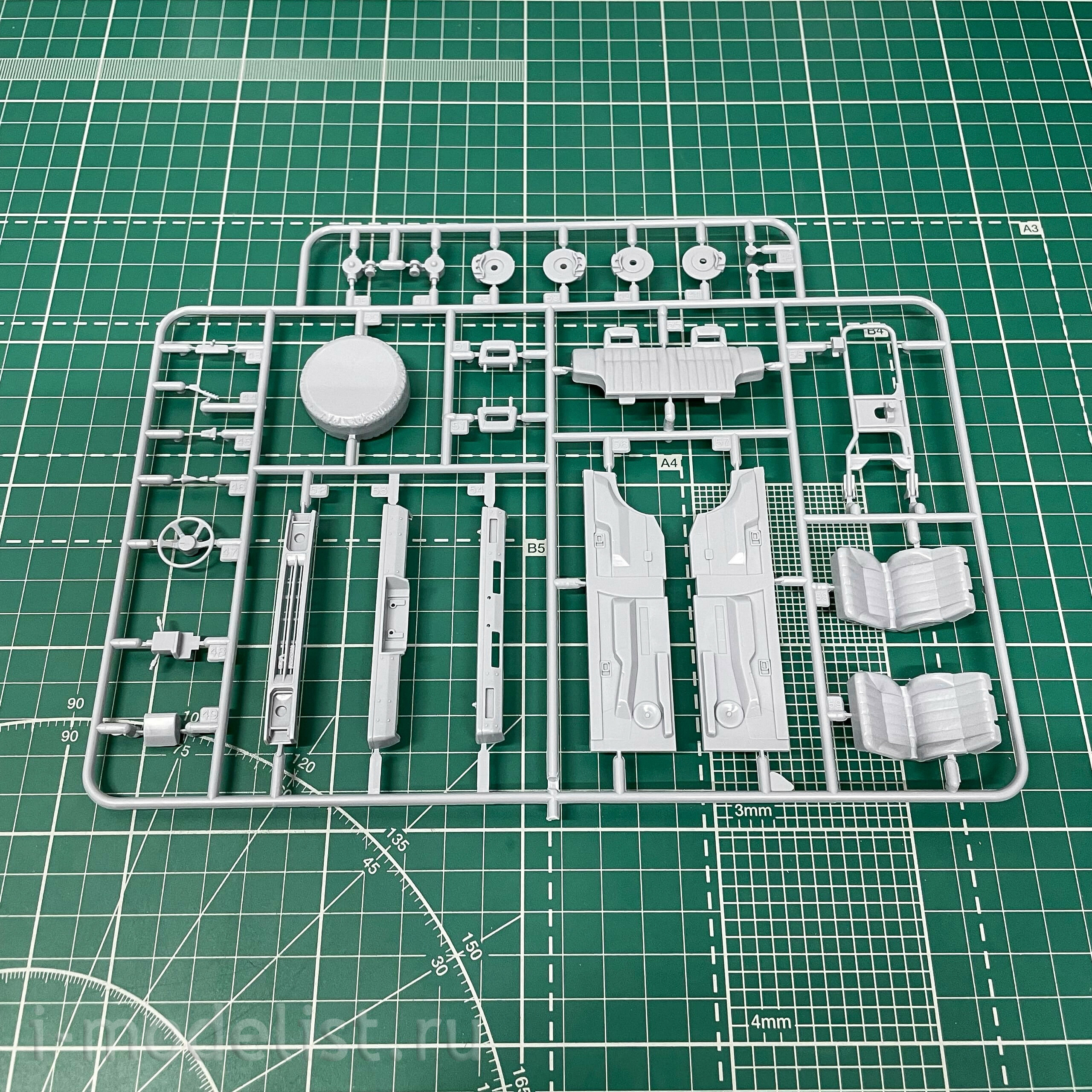 05708 Aoshima 1/24 Nissan Terrano V6-3000 R3M '91