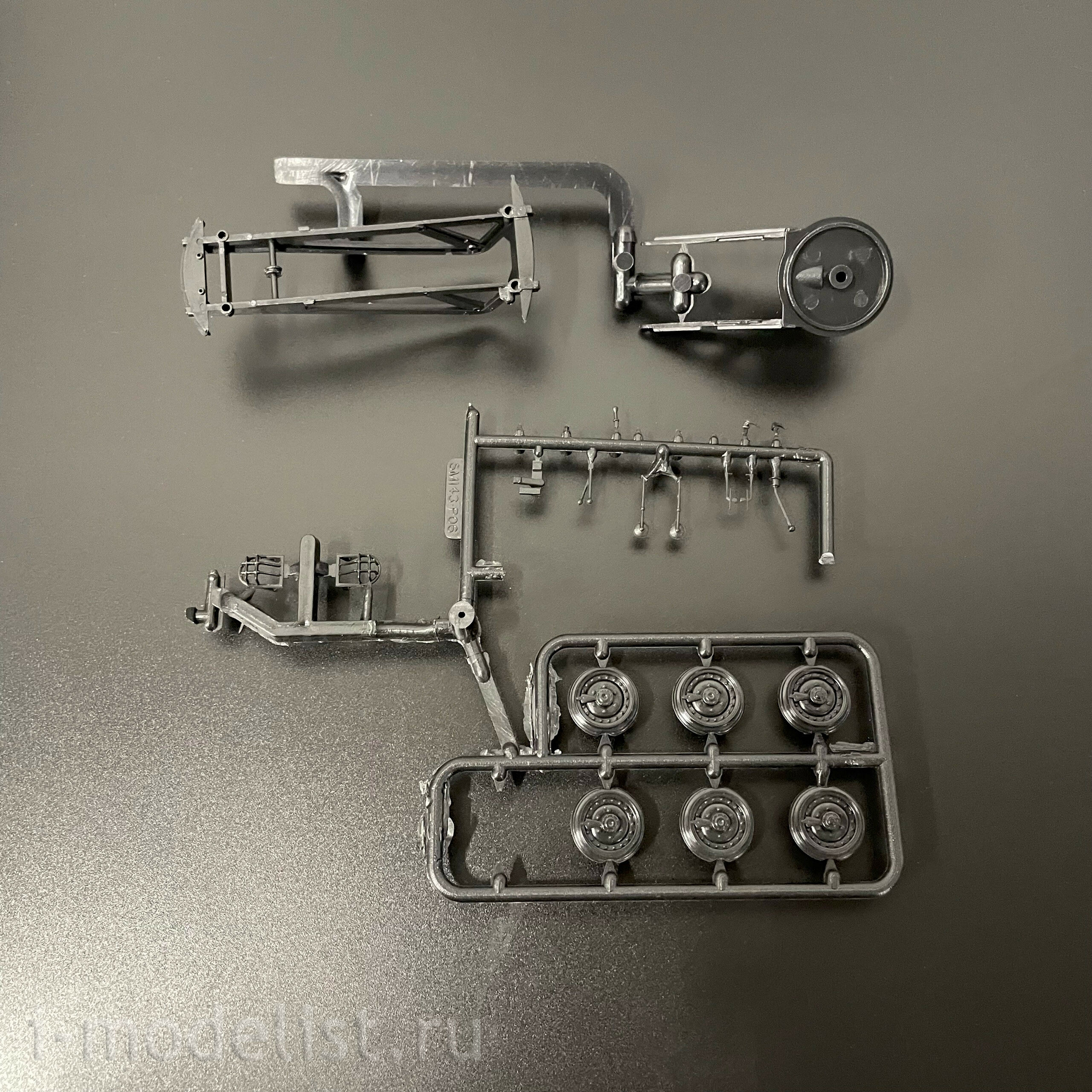 1669AVD AVD Models 1/43 Пожарная автолестница АЛМ-30 (157)