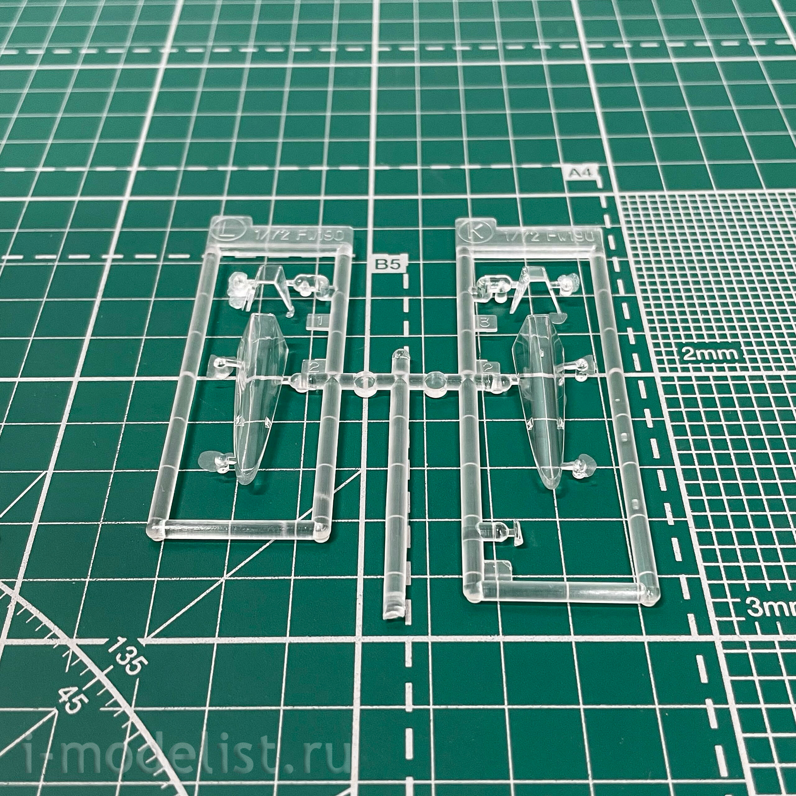 02193 Hasegawa 1/72 Aircraft Ta.154 A-1 and Fw-190A-8