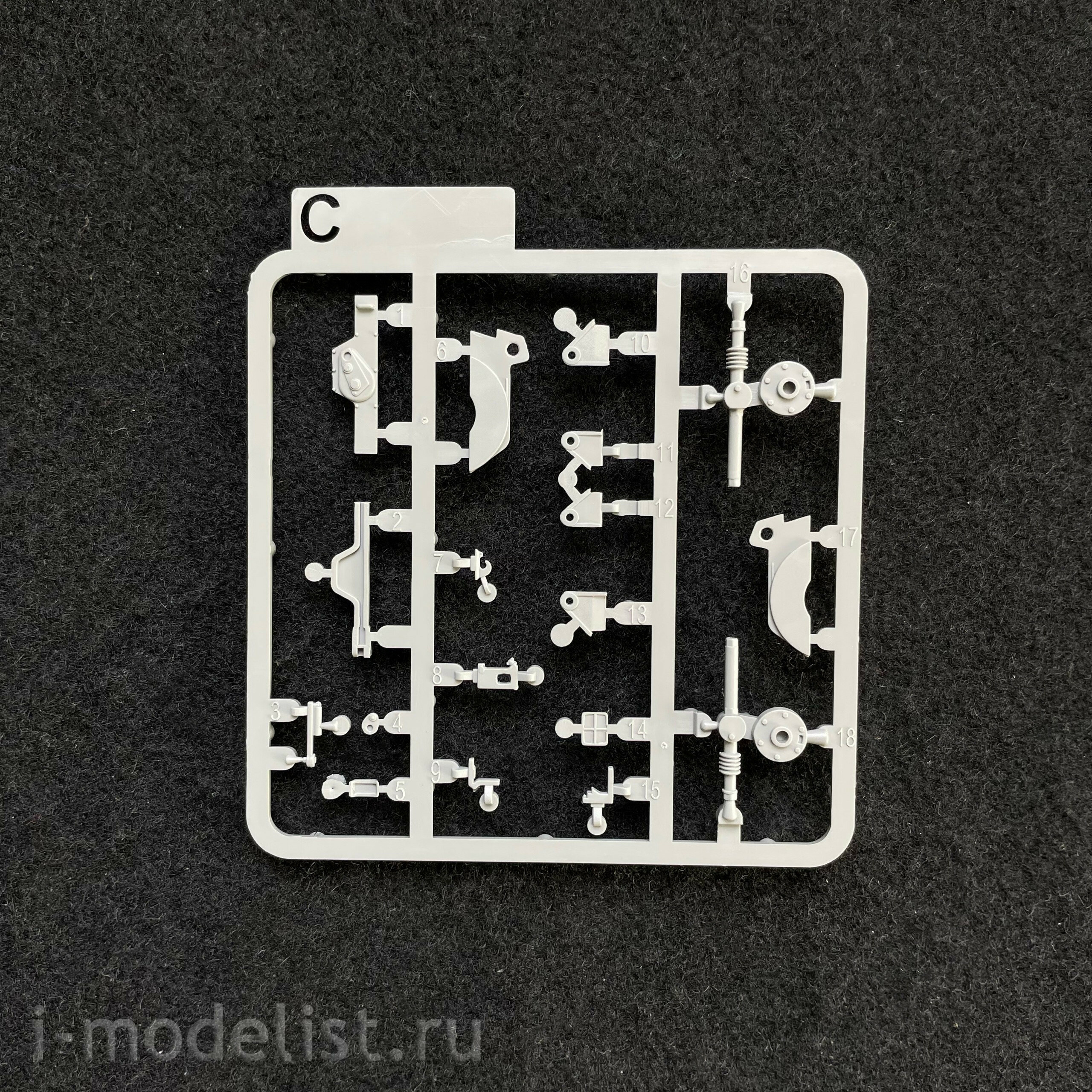 8013 Takom 1/35 Stug III Ausf.F8 (Early production)