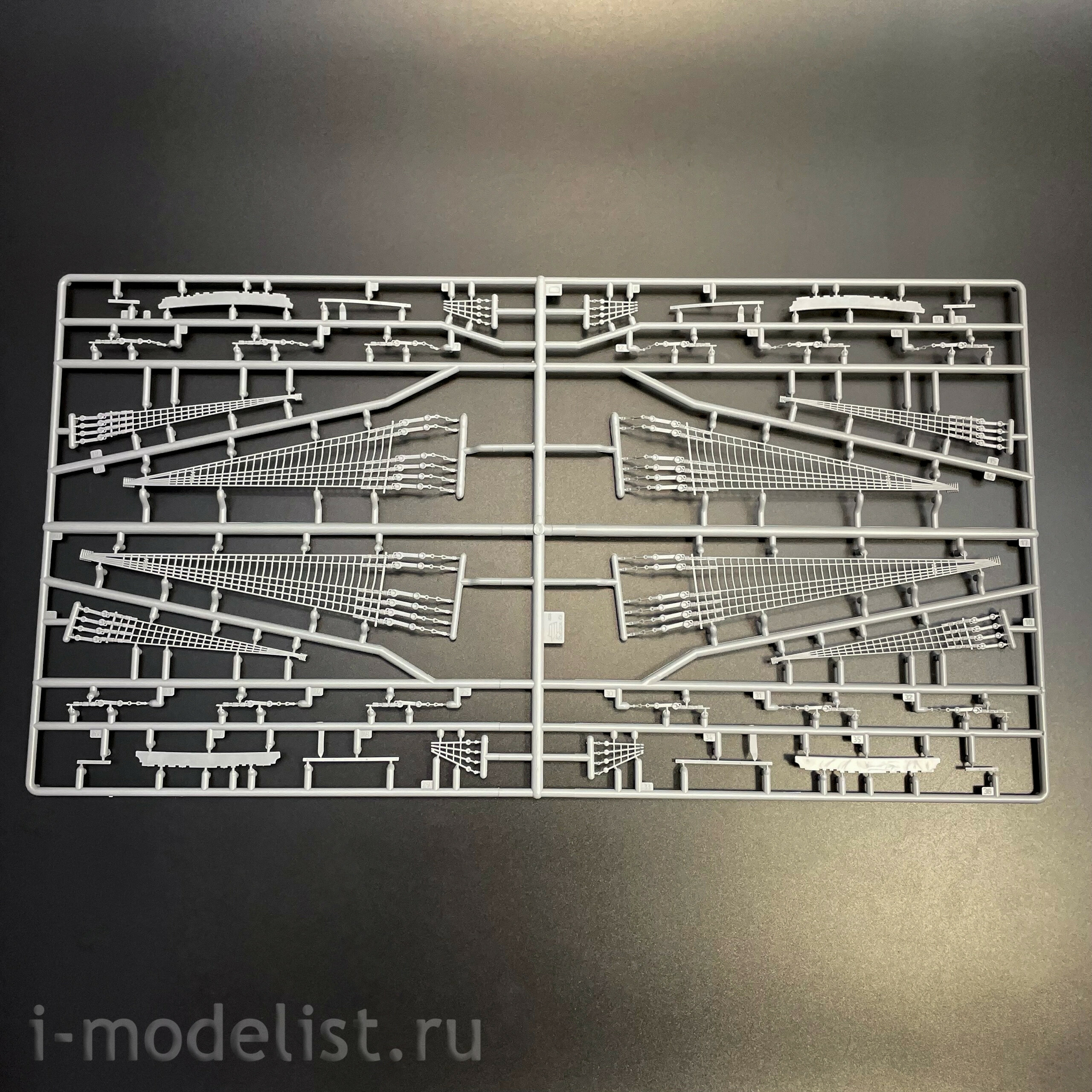 9067 Zvezda 1/100 Russian brig Mercury