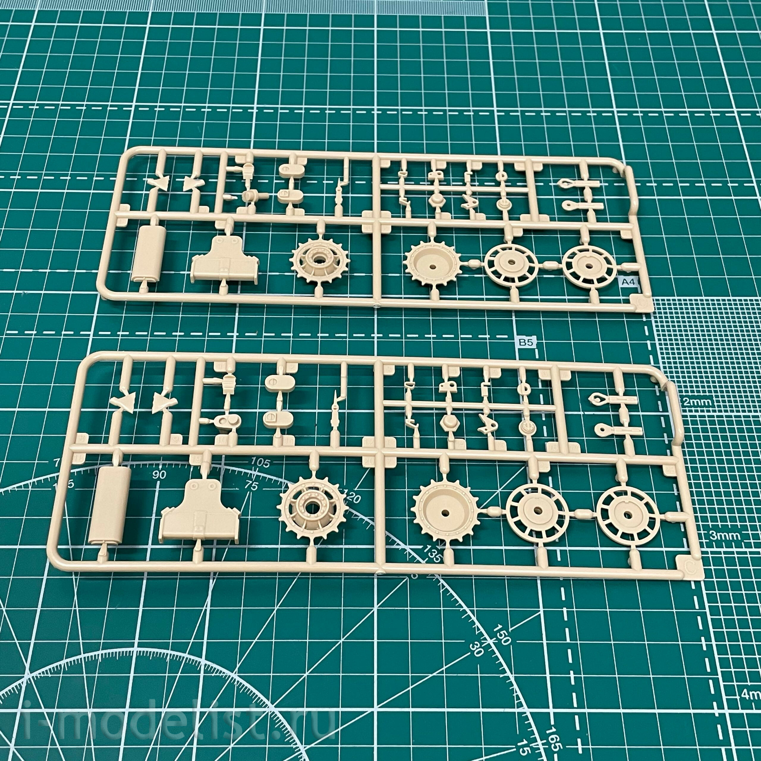 35A043 Amusing Hobby 1/35 Swedish Tank STRV-104