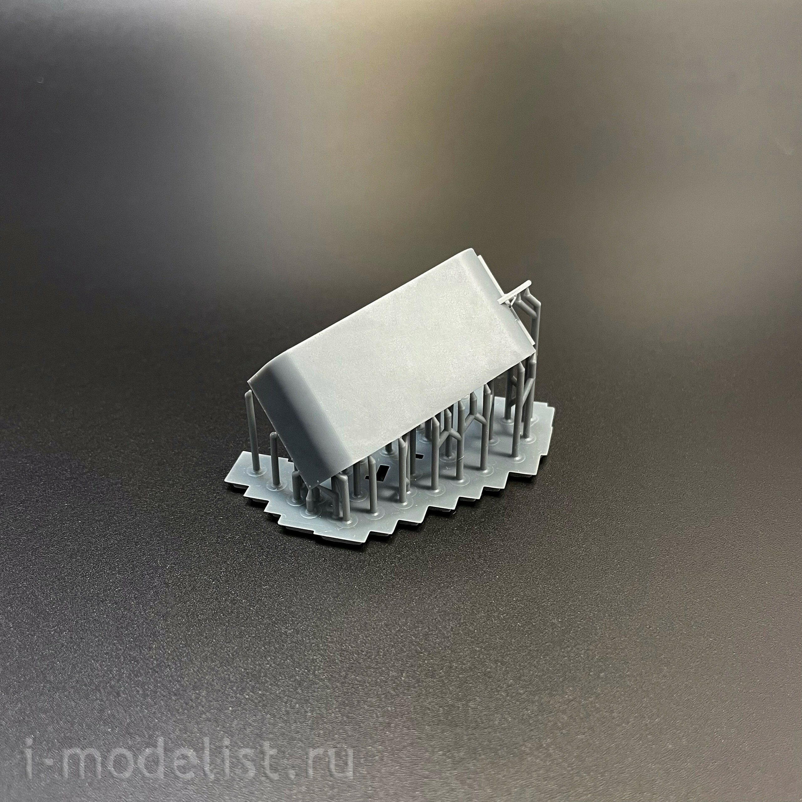 M72001 Zedval 1/72 Советский легкий плавающий танк Т-33 Селезень