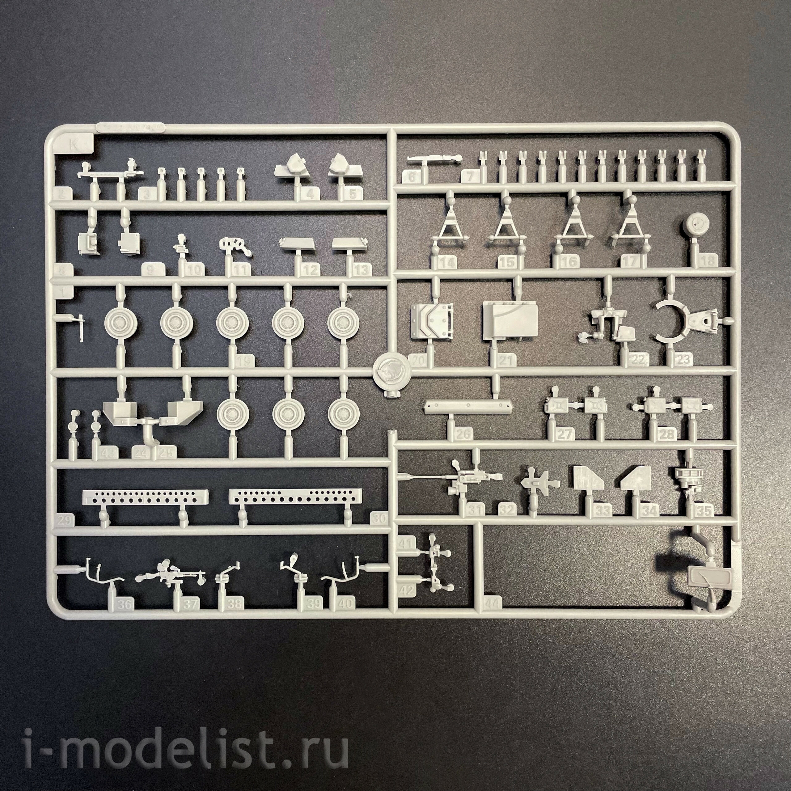 07422 Т$ач 1/72 Бронированная разведывательная машина M1127 Stryker
