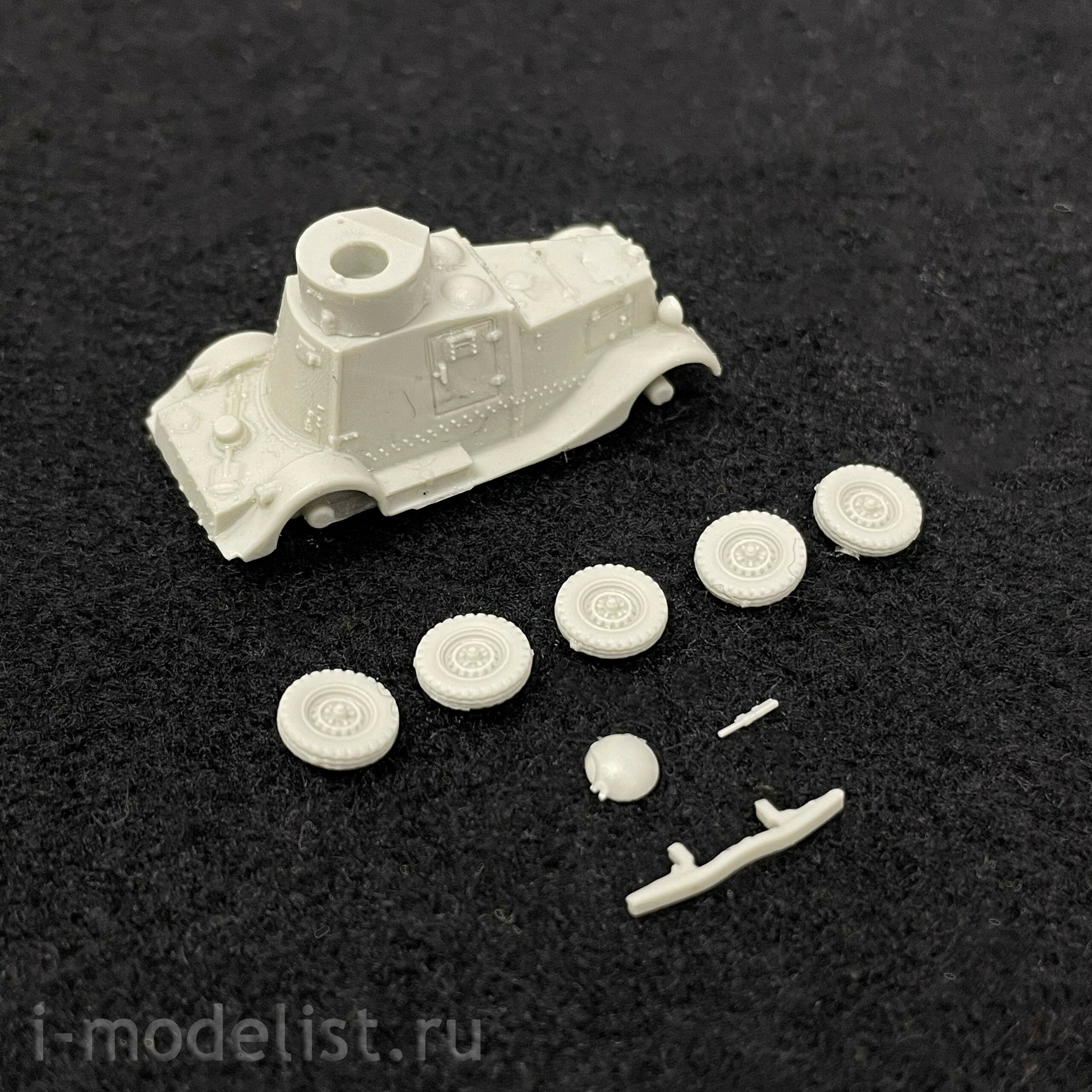 100202 Zebrano 1/100 Soviet FAI-M armored car