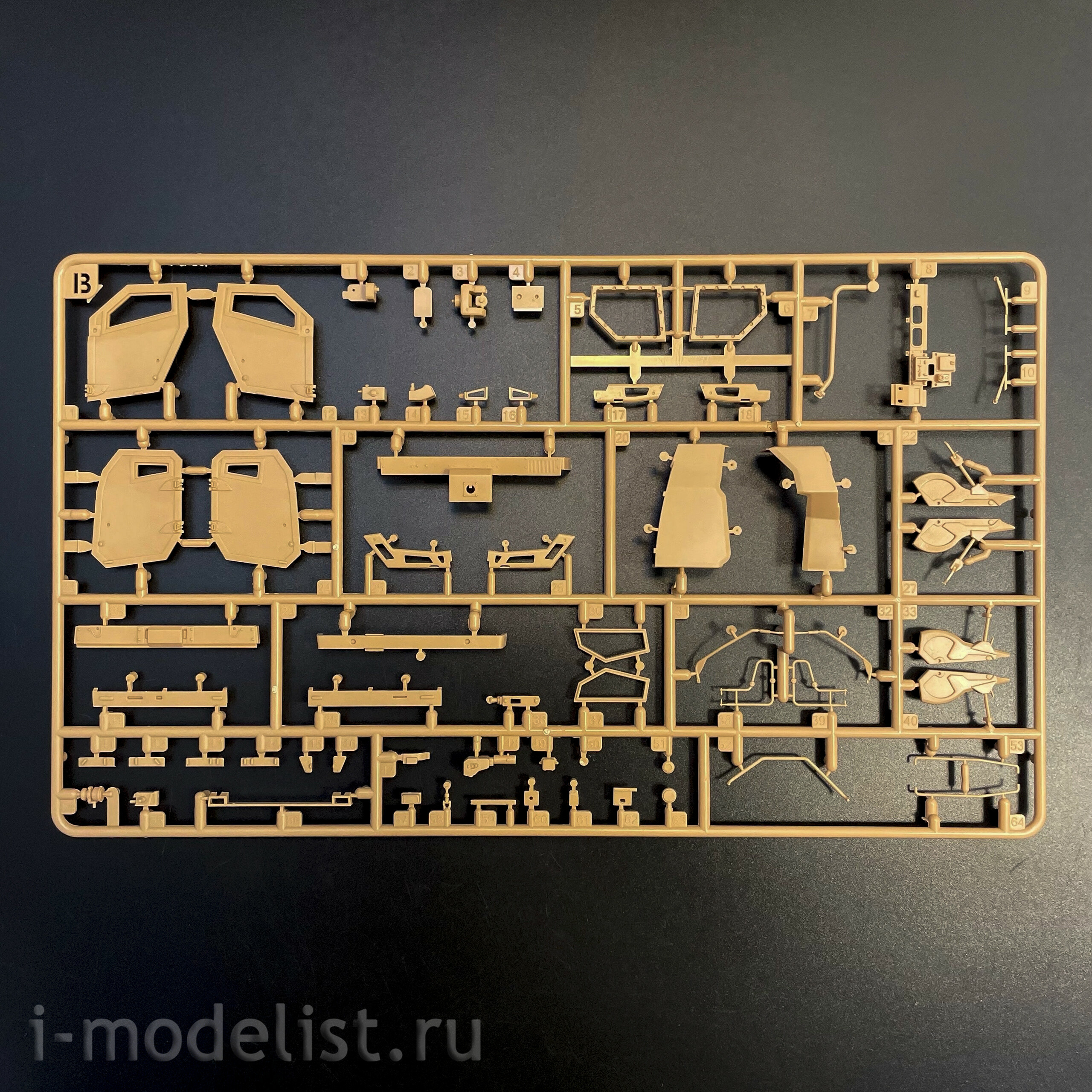 RM-5145 Rye Field Model 1/35 Американский бронированный внеtoрожник MRAP (Mine-Resistant Ambush Protected) M1240A1 M-ATV с системой RPGNET