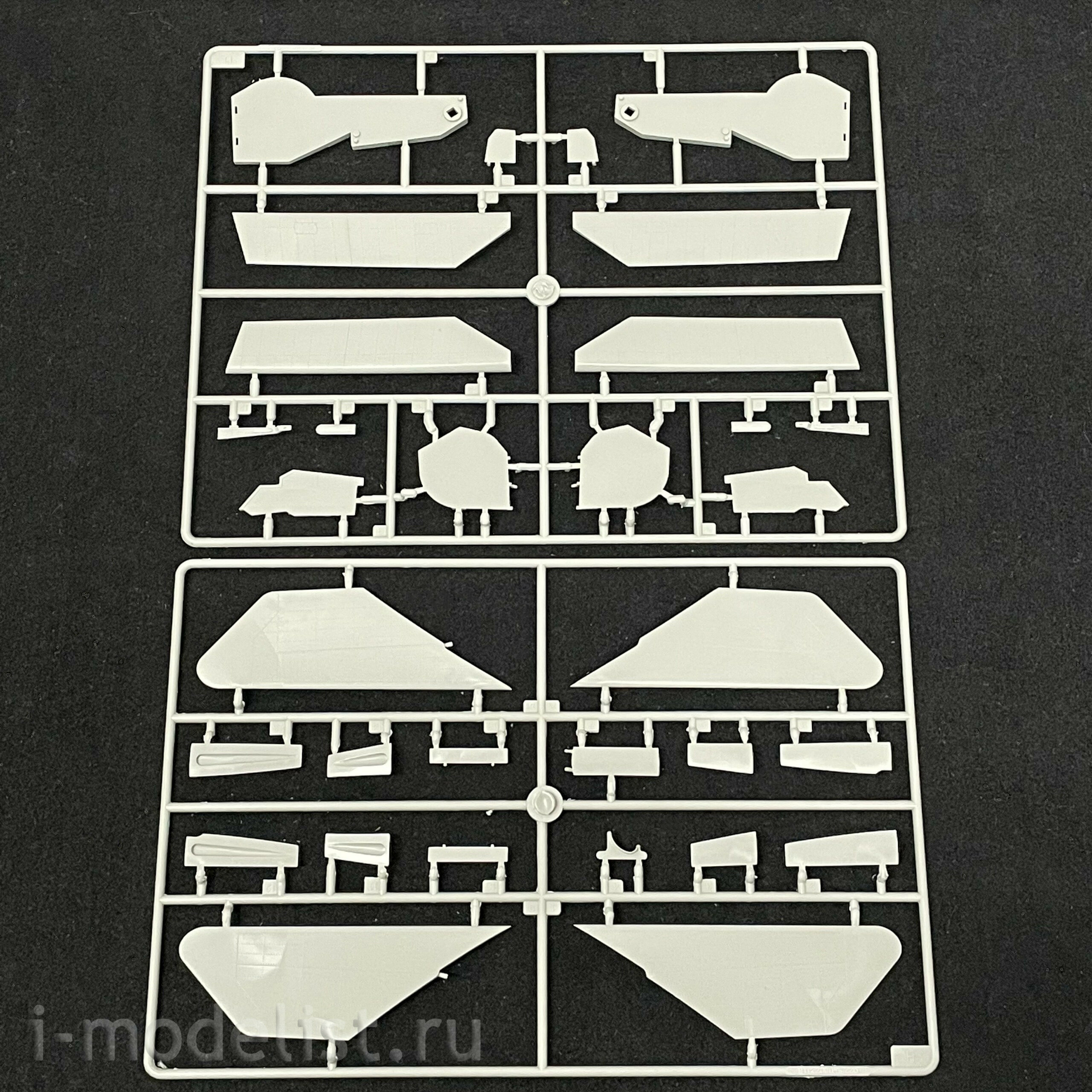 02280 Trumpeter 1/32 Aircraft BAC Lightning F.1A F.3